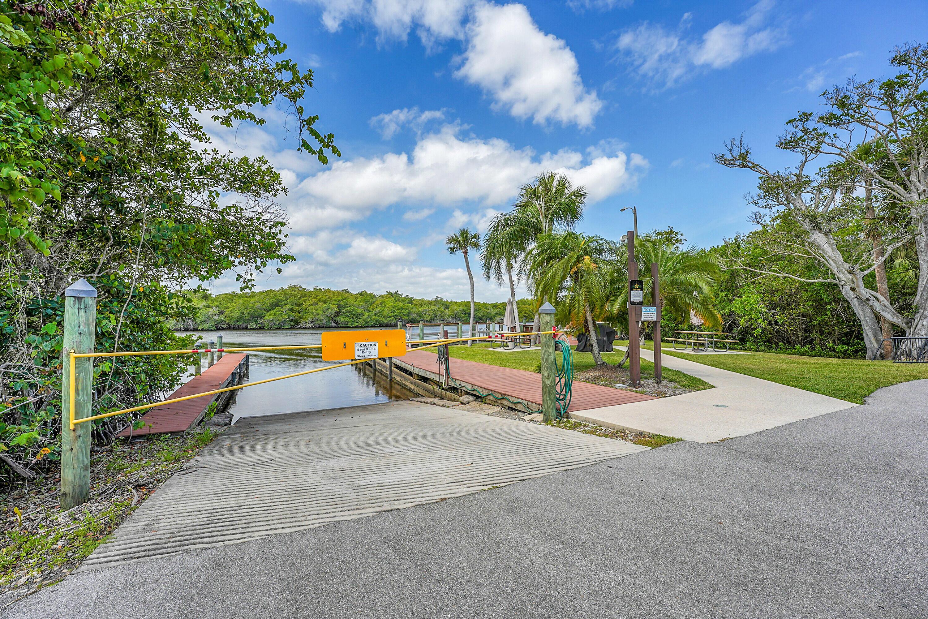 361 SW South River Drive 103, Stuart, FL 34997, Stuart - Photo 3