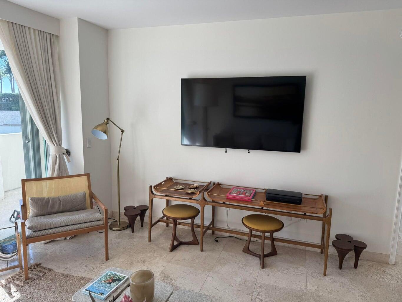 3400 SW 27th Avenue 303, Miami, FL 33133, Miami - Photo 3