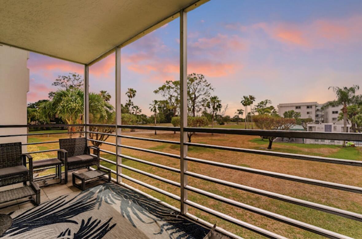 6698 10th Avenue N 205, Lake Worth, FL 33467, Lake Worth