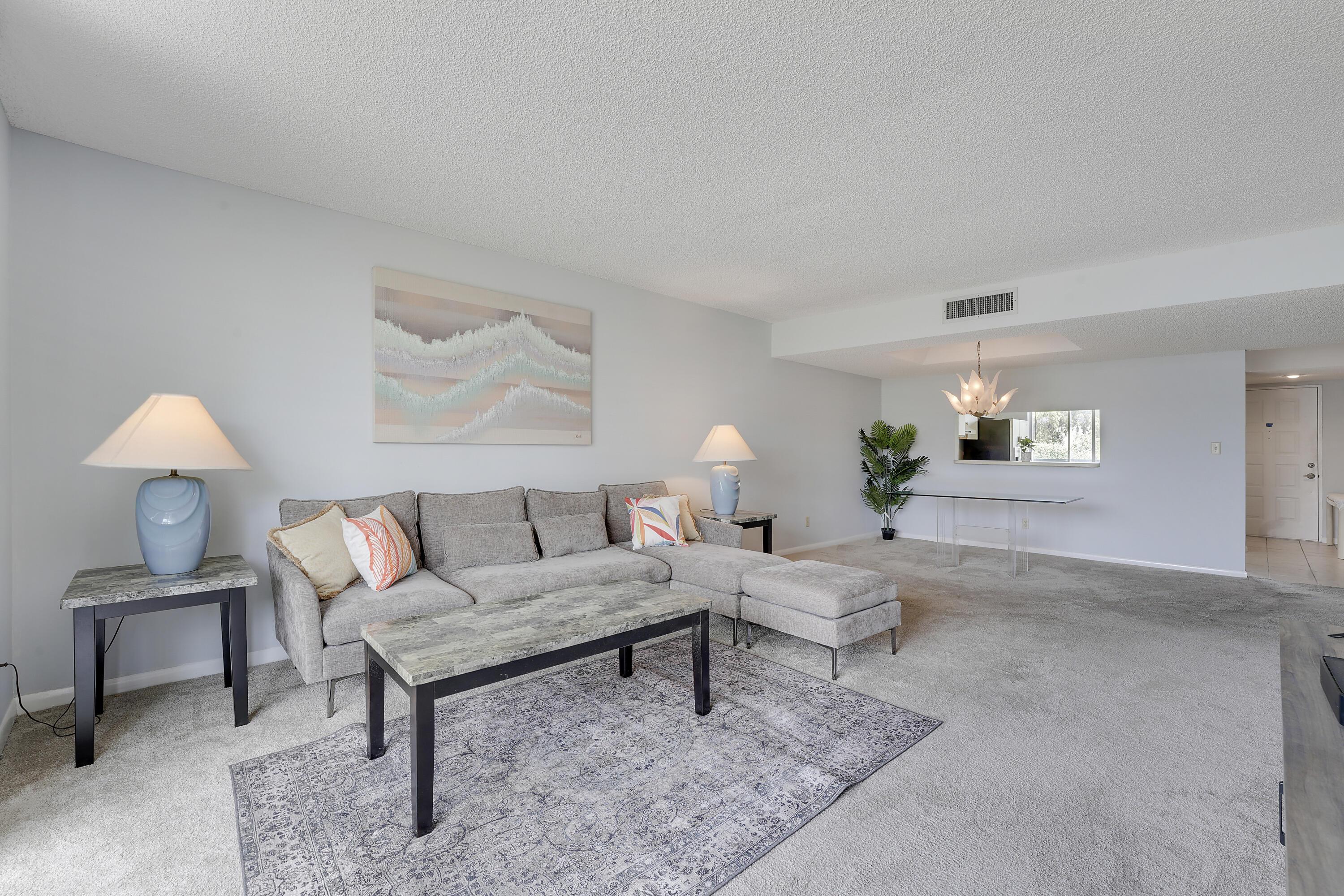 6698 10th Avenue N 205, Lake Worth, FL 33467, Lake Worth - Photo 4