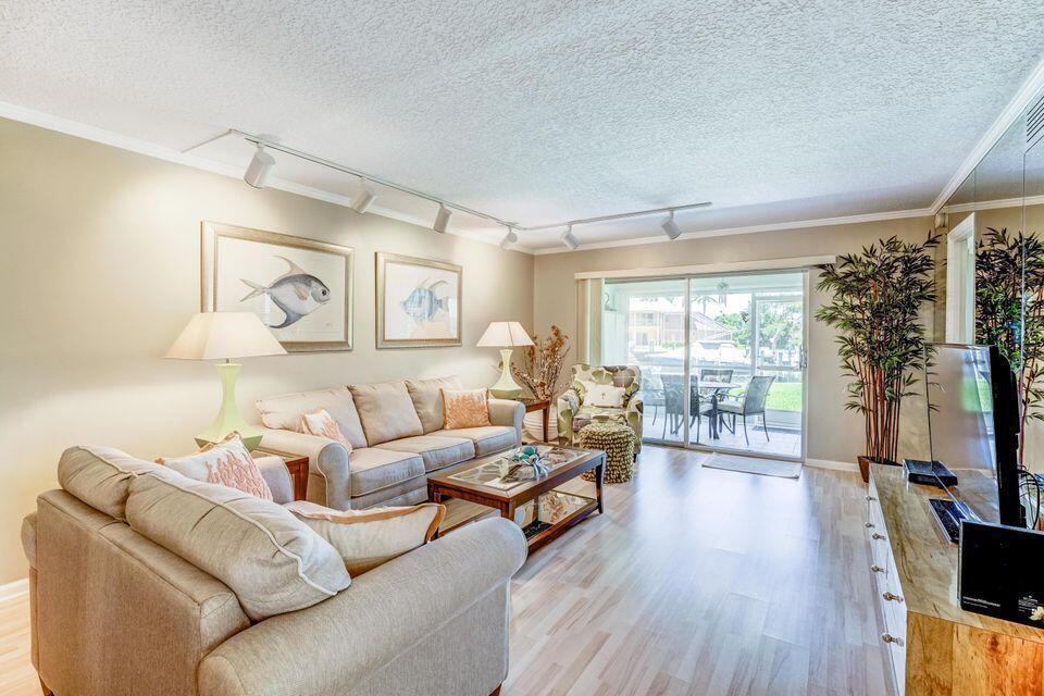 1160 Sugar Sands Boulevard 403 1st Fl, Singer Island, FL 33404, Singer Island - Photo 5