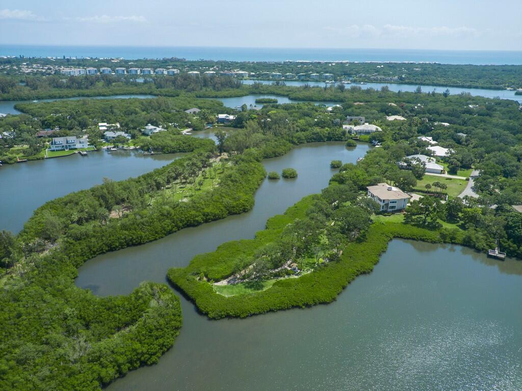 2660 Riverview Court, Vero Beach, FL 32963, Vero Beach - Photo 4