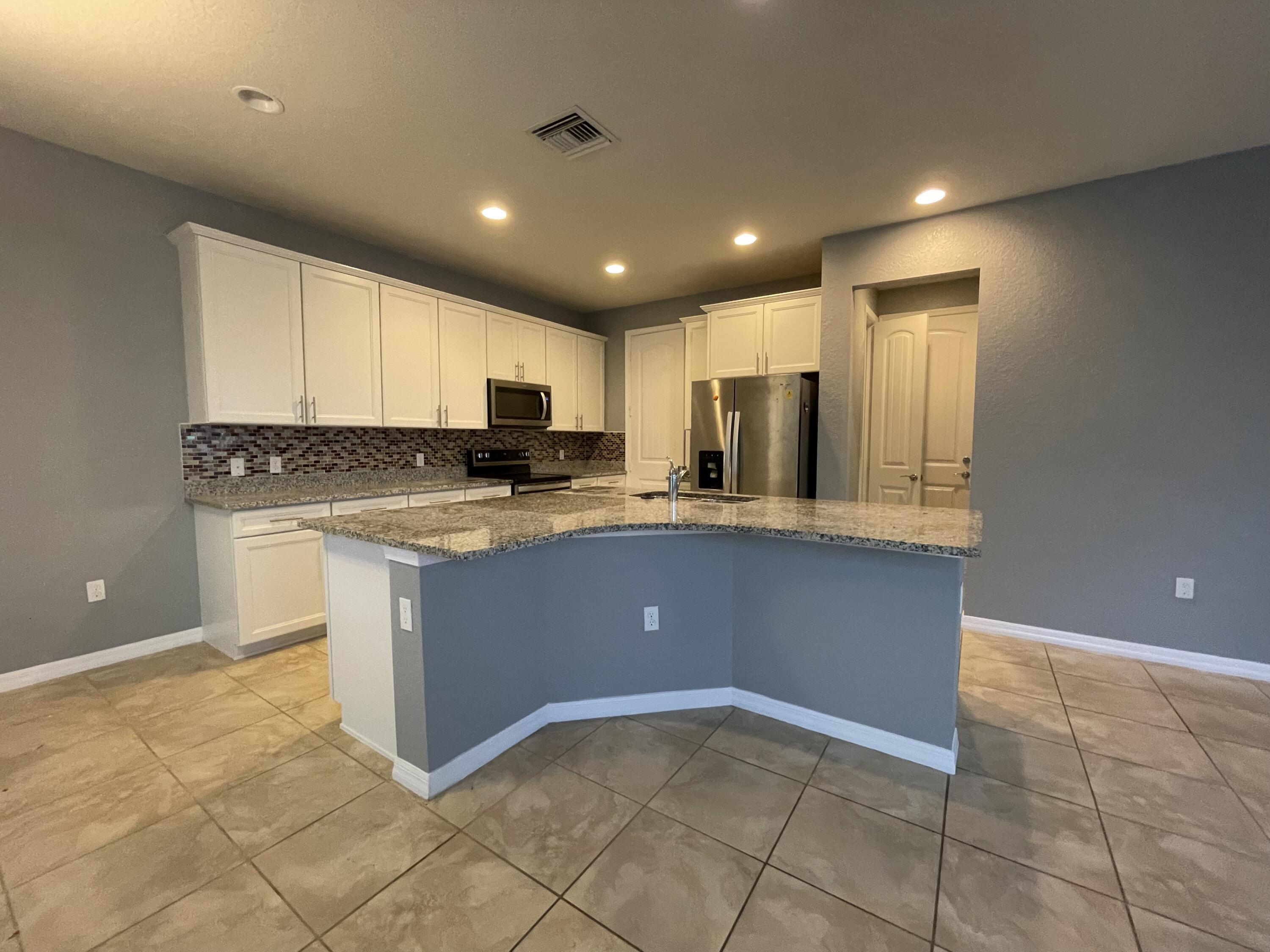 4516 San Fratello Circle, Lake Worth, FL 33467, Lake Worth - Photo 5