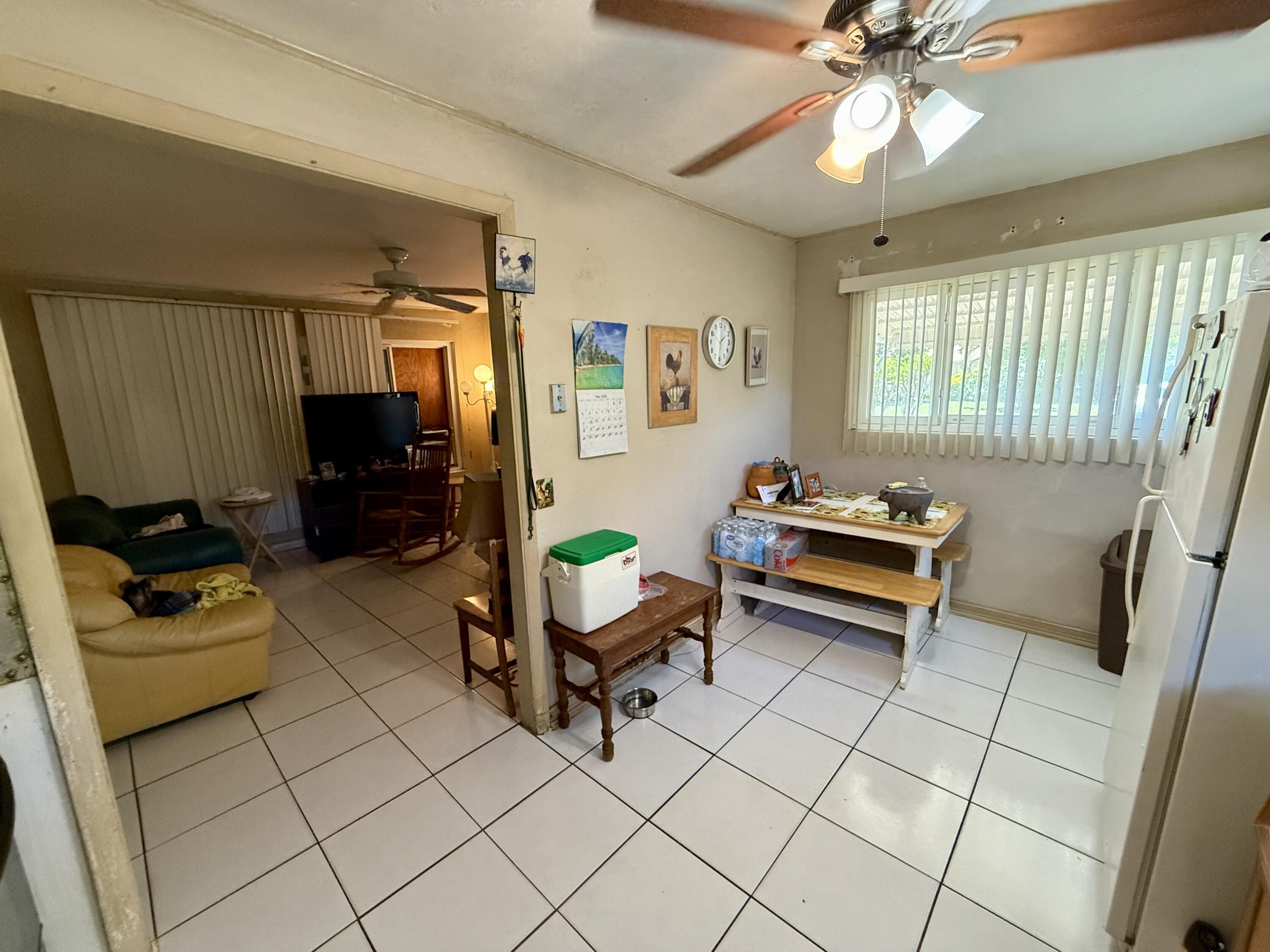 3520 Suncrest Road, Lake Worth, FL 33467, Lake Worth - Photo 3