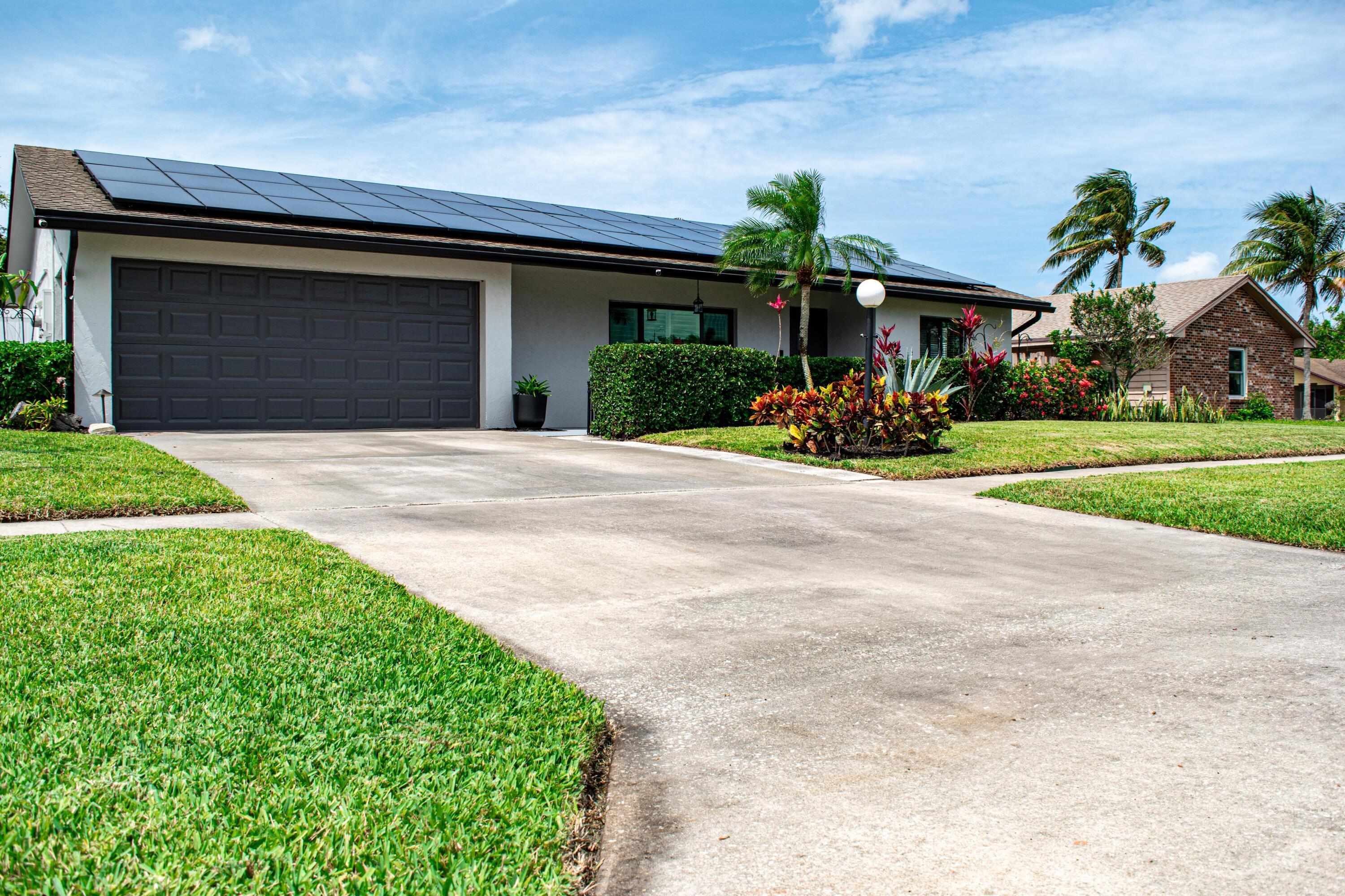 5432 Sandhurst Circle S, Lake Worth, FL 33463, Lake Worth - Photo 3