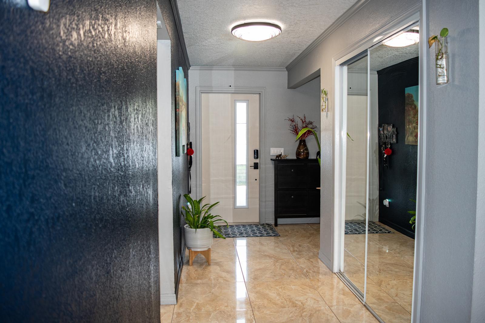 5432 Sandhurst Circle S, Lake Worth, FL 33463, Lake Worth - Photo 4
