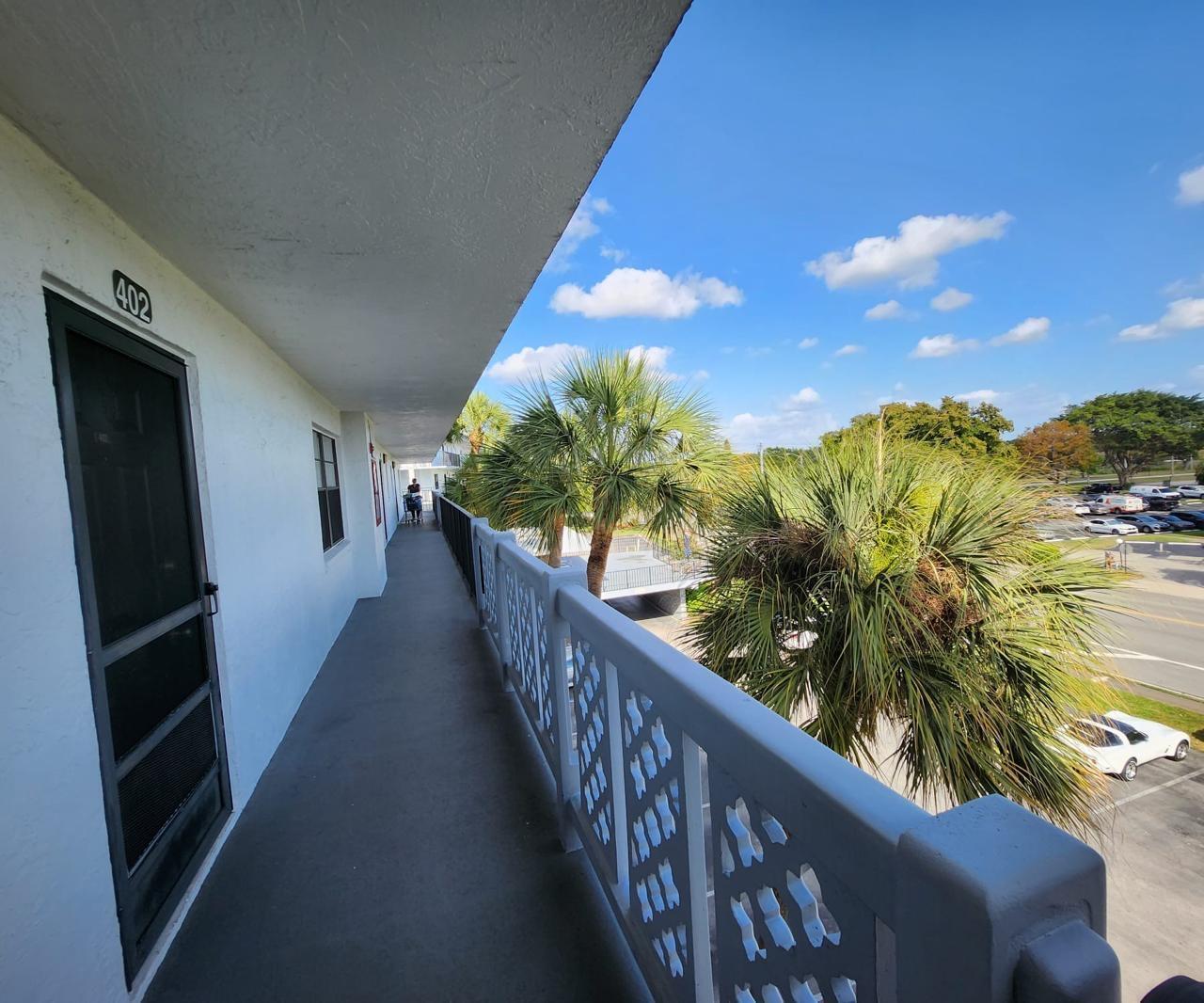 9235 SW 8th 402 Street 402, Boca Raton, FL 33428, Boca Raton - Photo 3