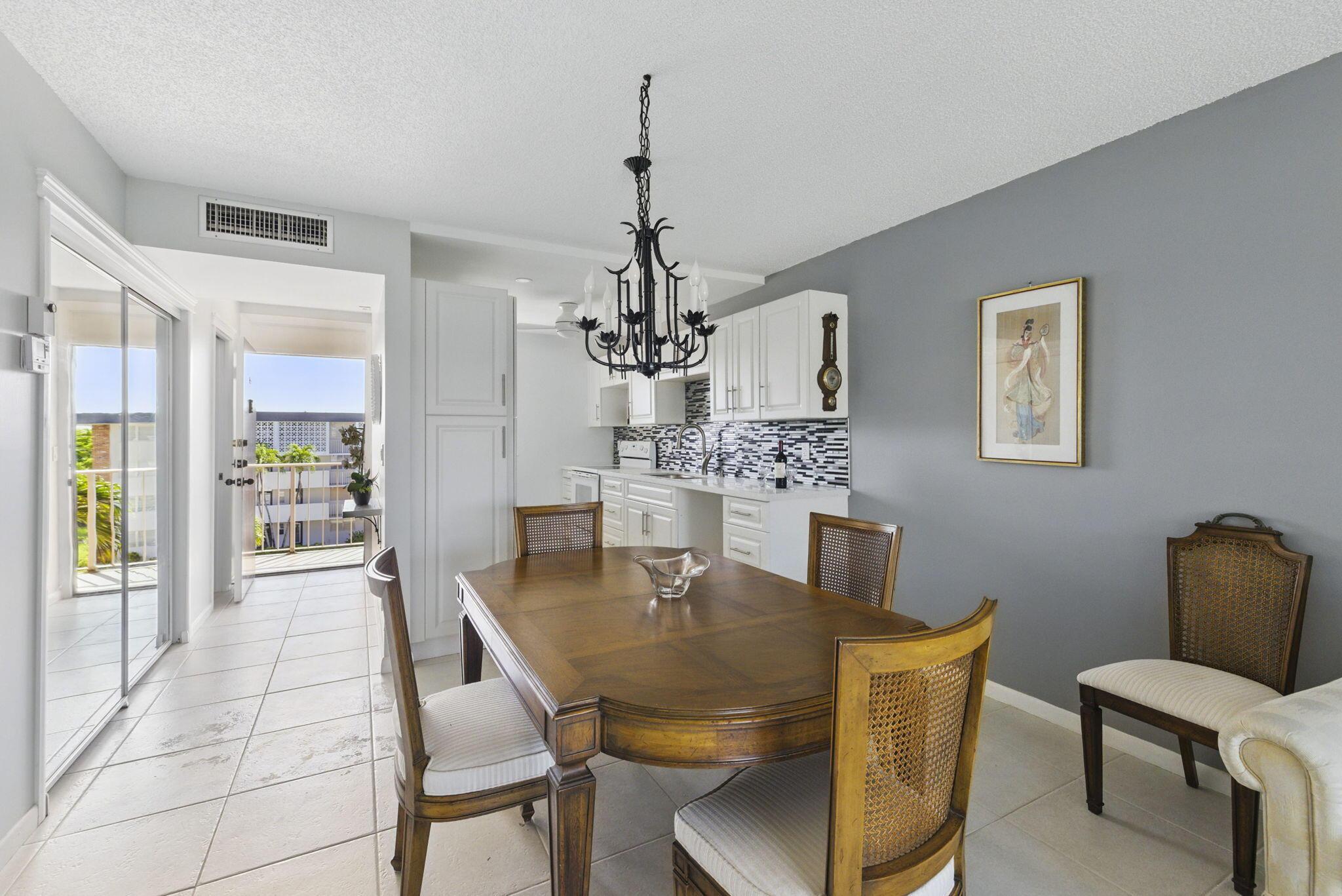 2951 NW 46th Avenue 407, Lauderdale Lakes, FL 33313, Lauderdale Lakes - Photo 3