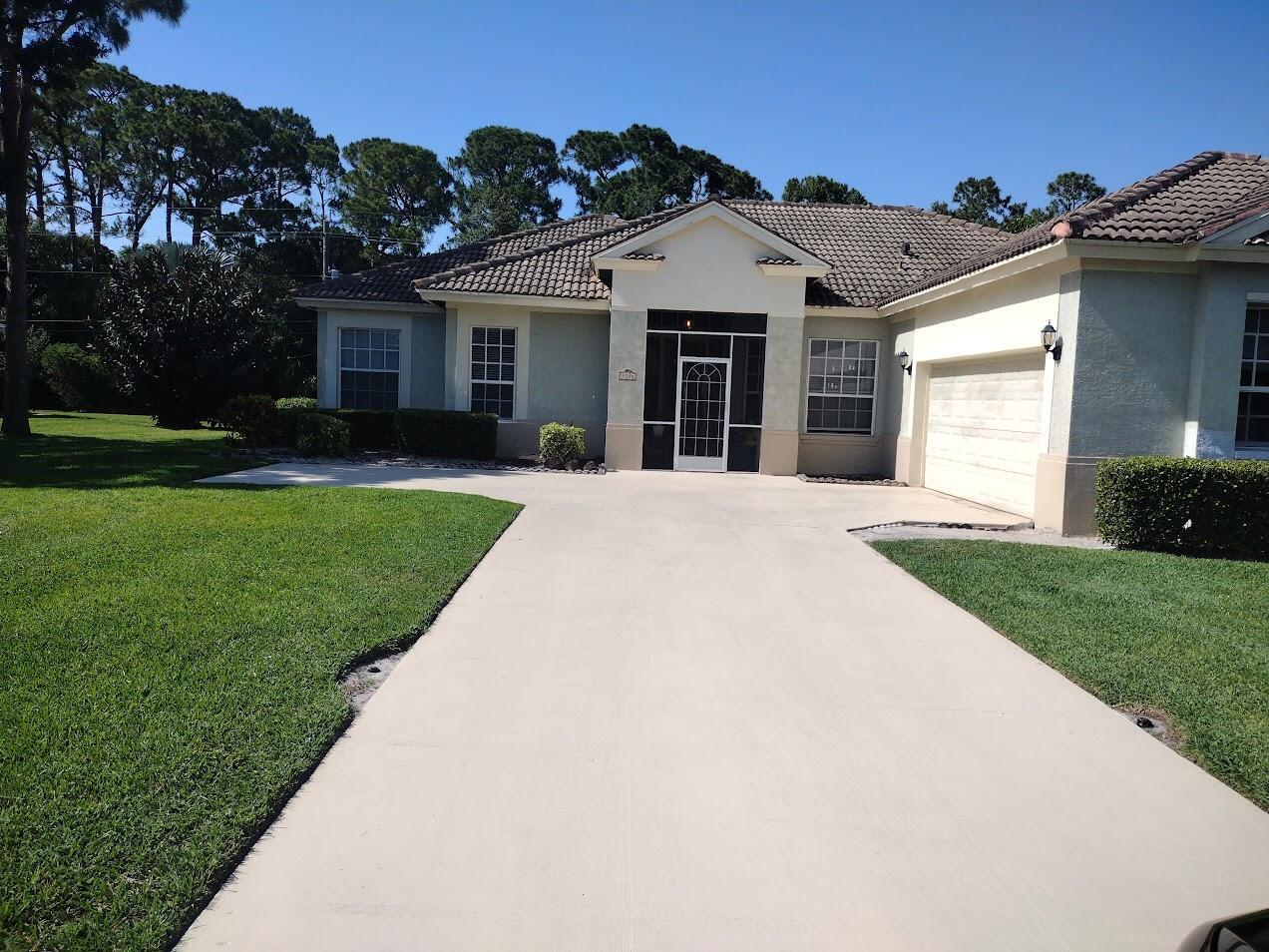 3305 Bent Pine Drive, Fort Pierce, FL 34951, Fort Pierce - Photo 2