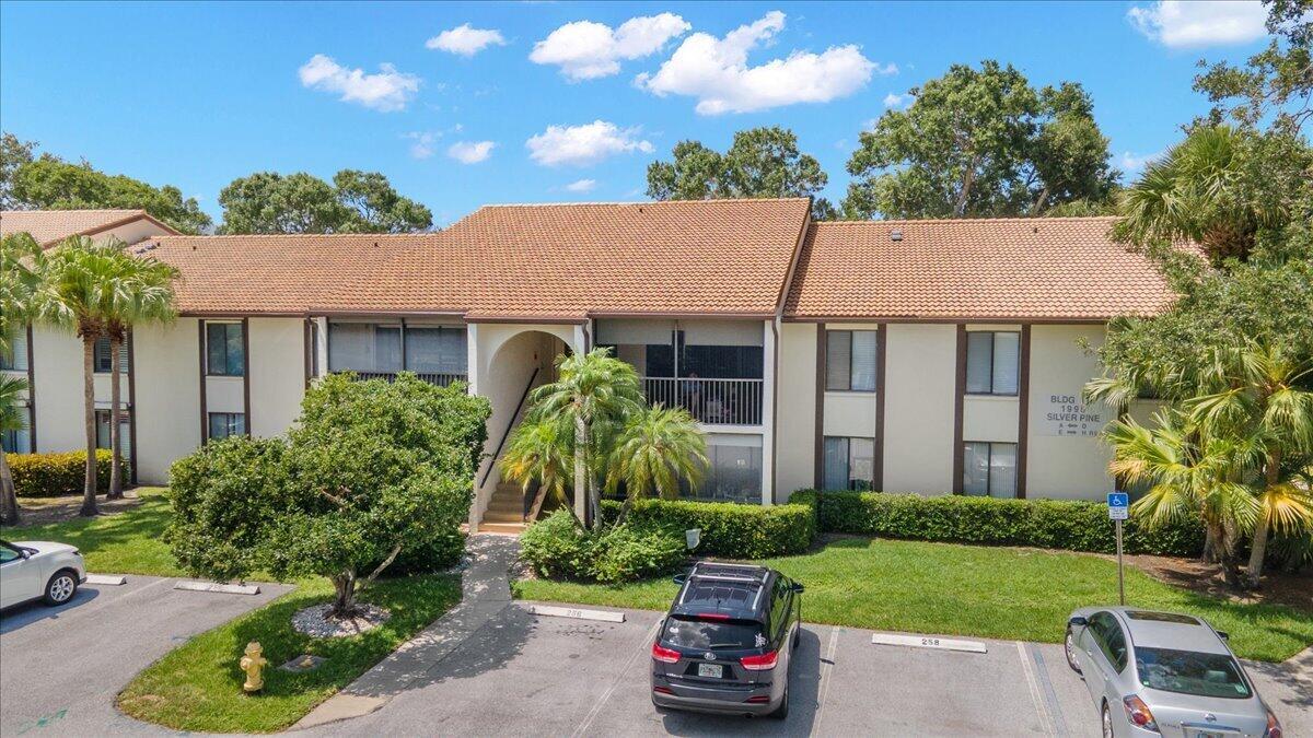 1995 SW Silver Pine Way Bldg 119 H1, Palm City, FL 34990, Palm City
