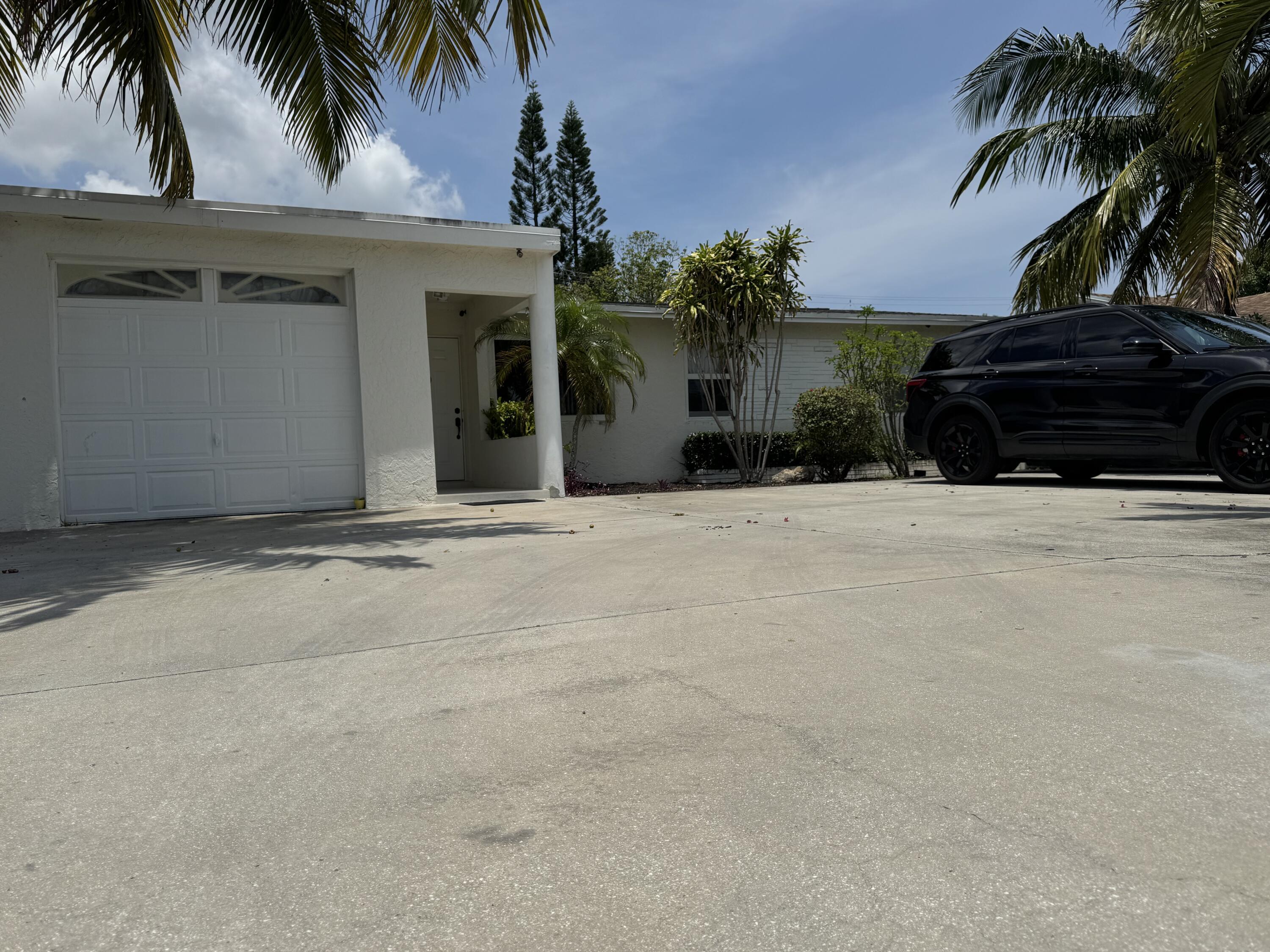 4607 Sutton Terrace S, West Palm Beach, FL 33415, West Palm Beach