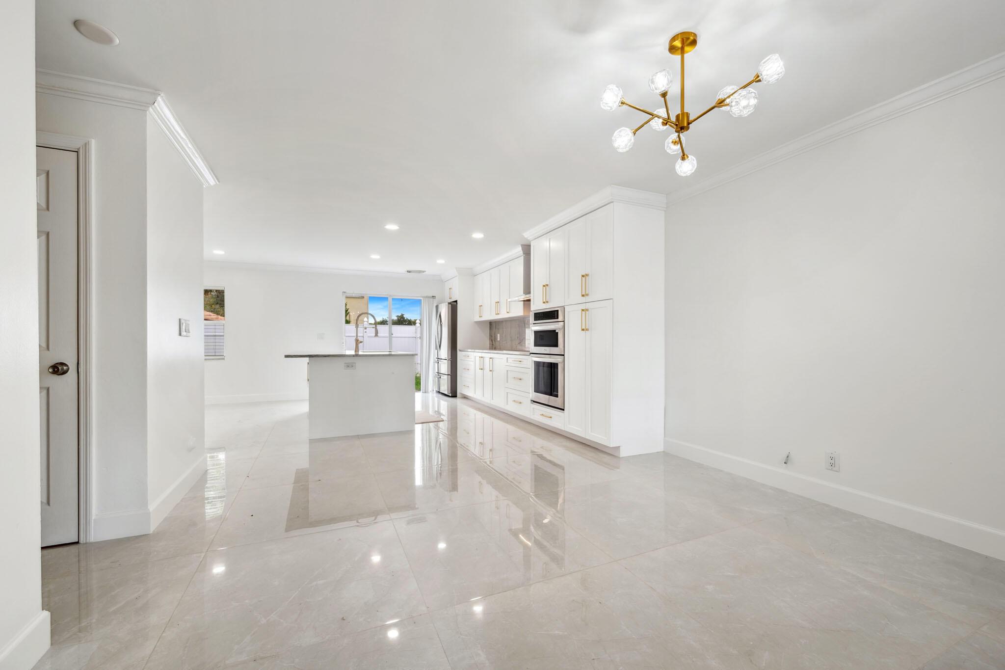 3460 Commodore Court, West Palm Beach, FL 33411, West Palm Beach - Photo 4