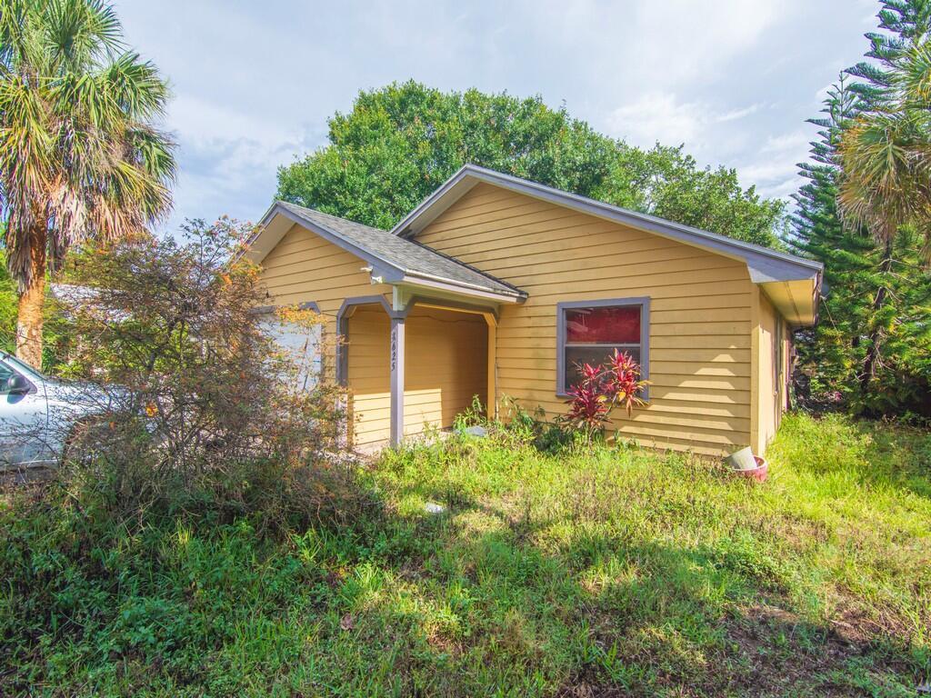 3625 2nd Lane, Vero Beach, FL 32968, Vero Beach - Photo 2