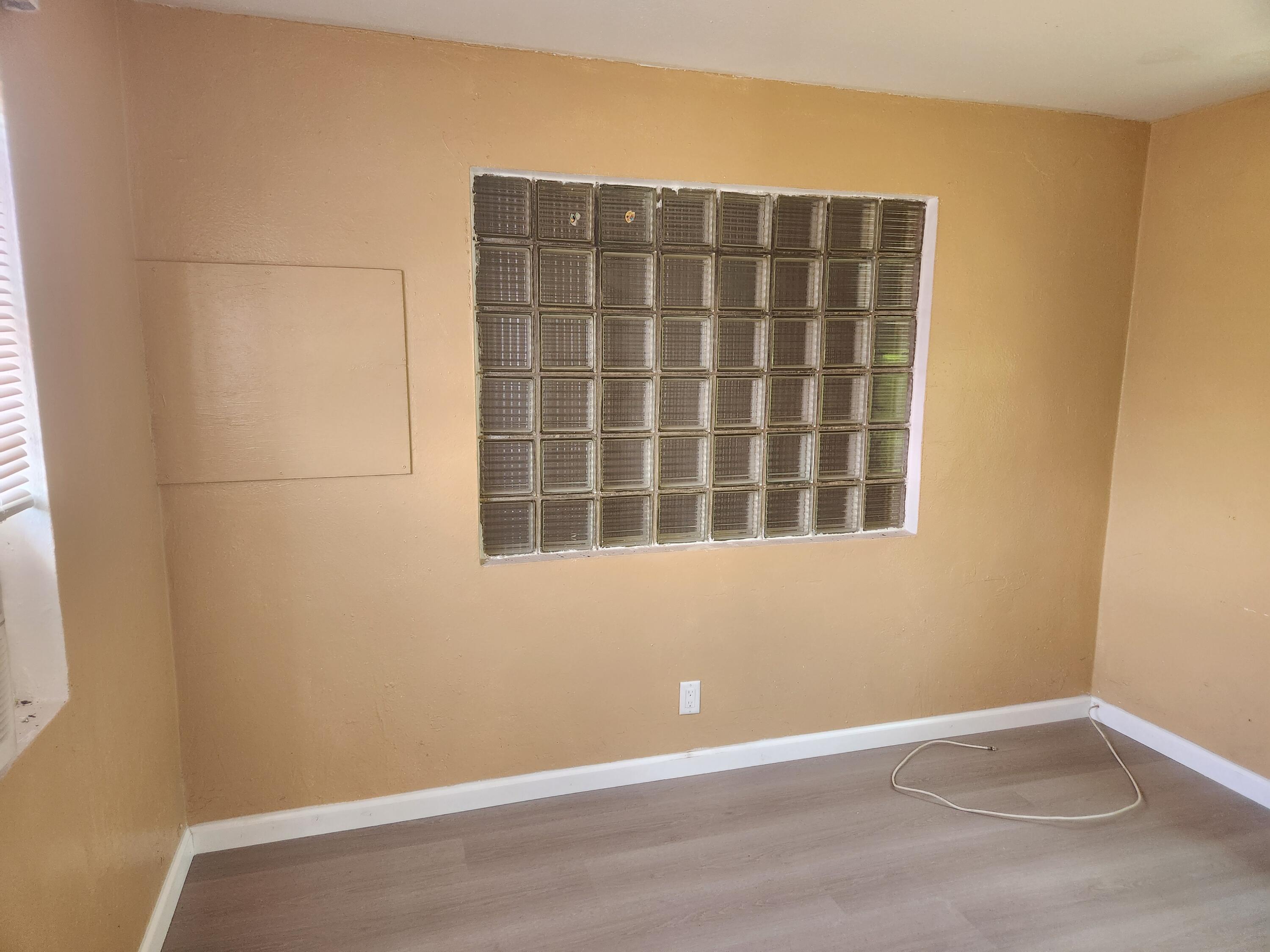 134 W 24th Street 3, Riviera Beach, FL 33404, Riviera Beach - Photo 4