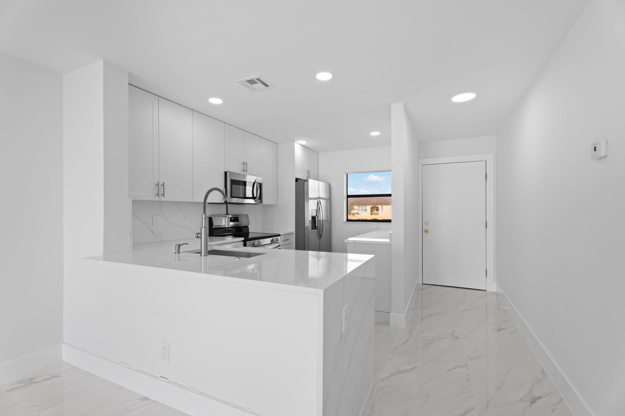 7420 S Ocean Drive 314, Jensen Beach, FL 34957, Jensen Beach - Photo 5