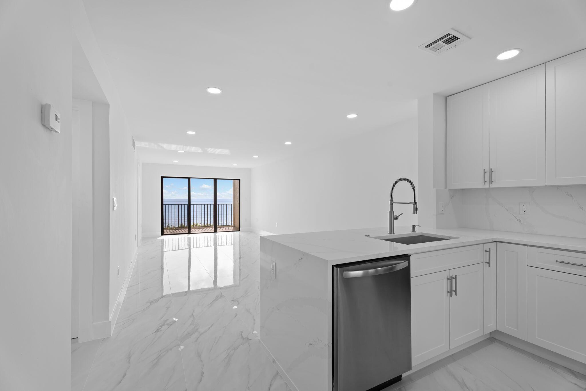 7420 S Ocean Drive 314, Jensen Beach, FL 34957, Jensen Beach - Photo 3