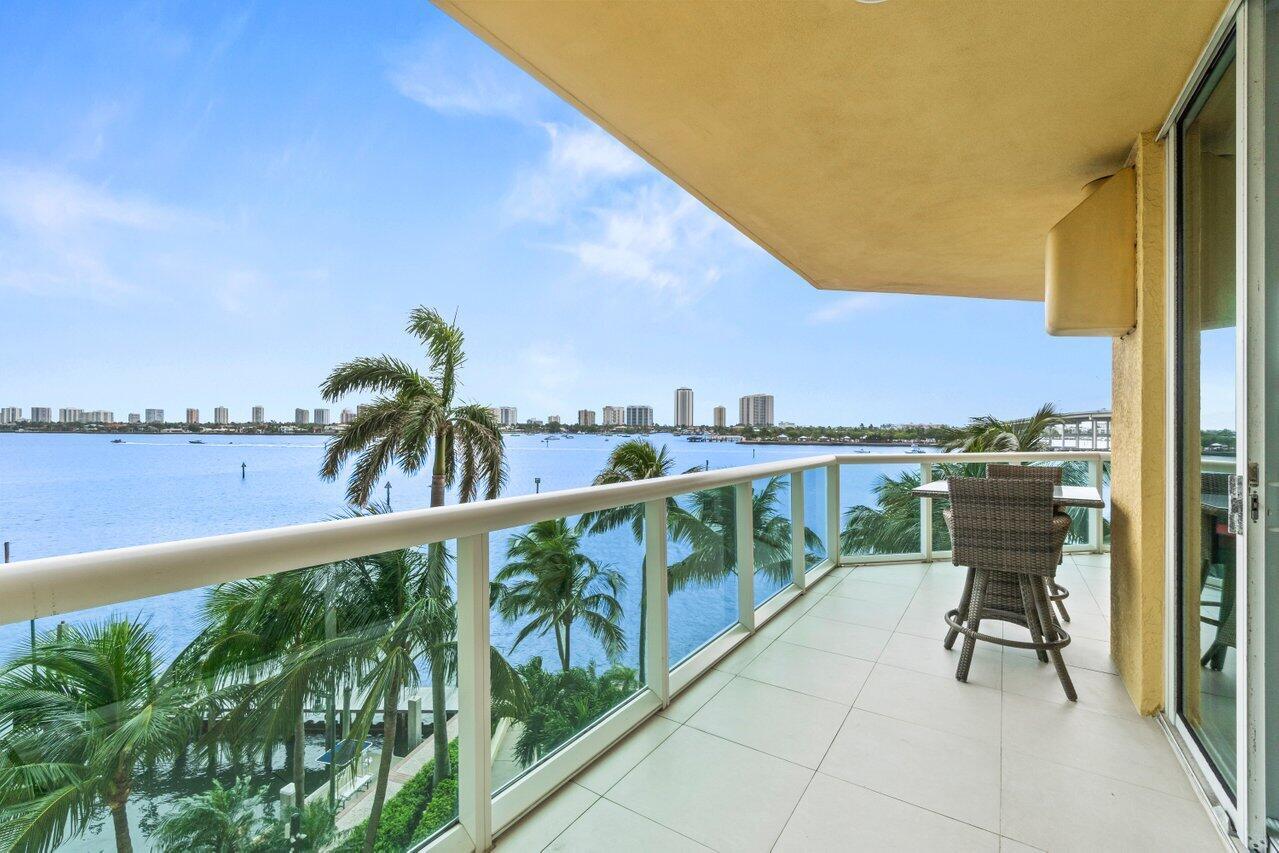 2650 Lake Shore Drive 406, Riviera Beach, FL 33404, Riviera Beach - Photo 3