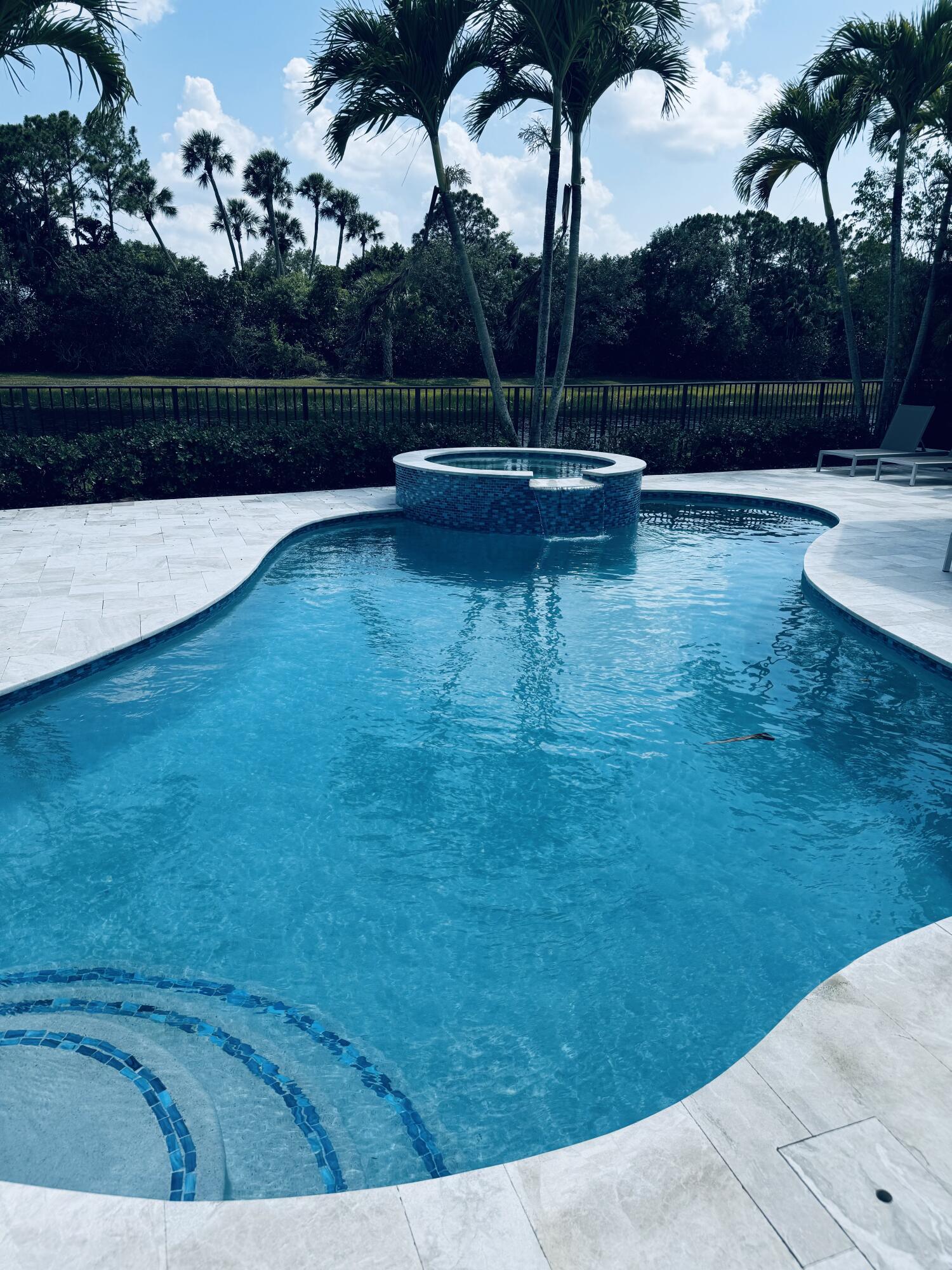 156 Esperanza Way, Palm Beach Gardens, FL 33418, Palm Beach Gardens - Photo 2