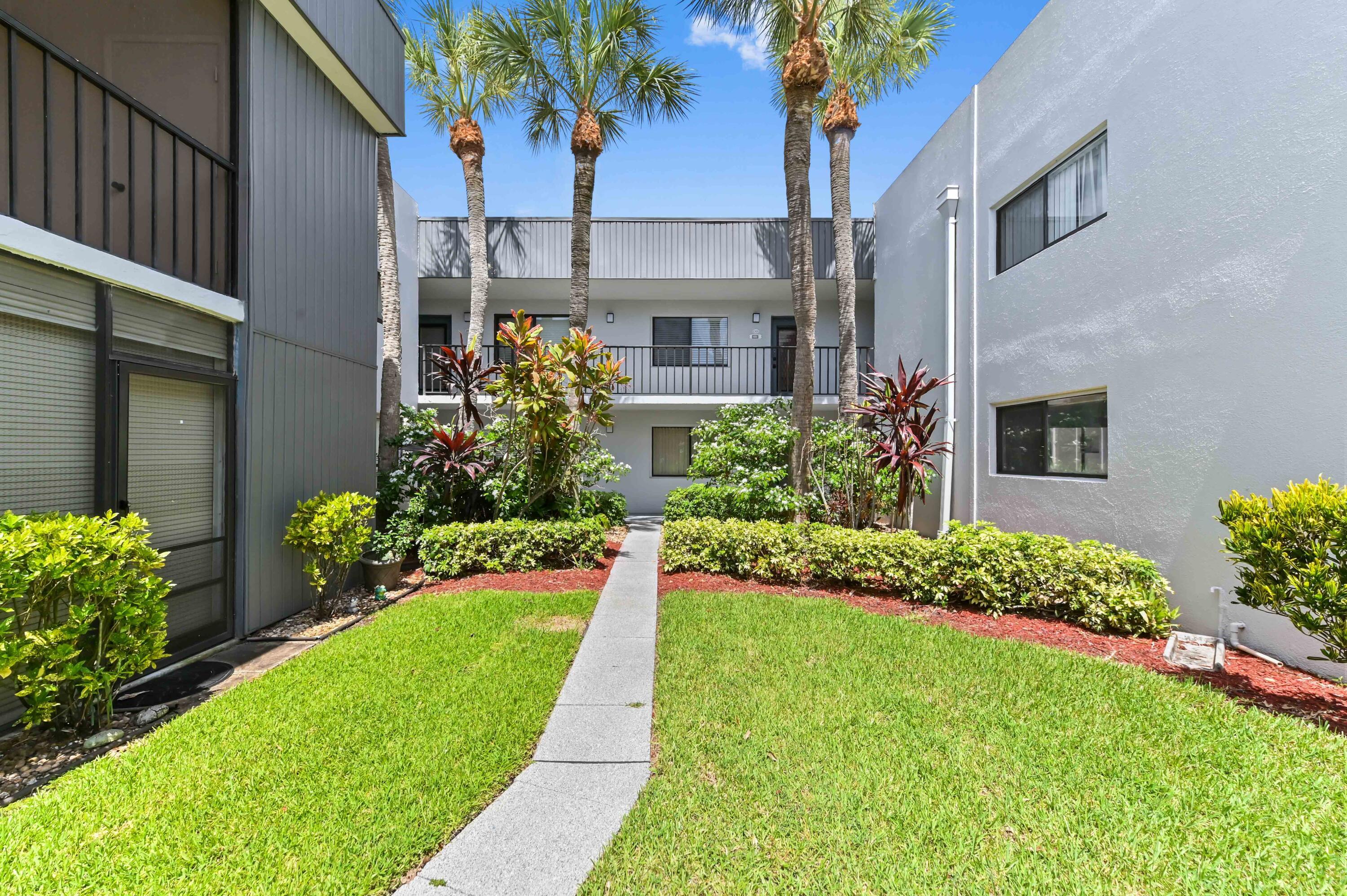 15054 Ashland Way 84, Delray Beach, FL 33484, Delray Beach - Photo 2