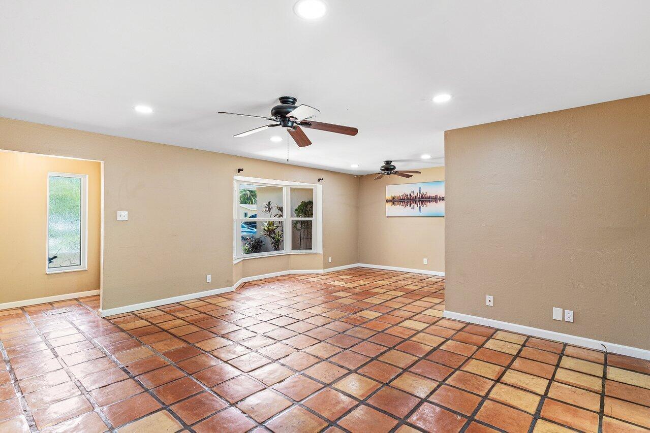 7815 NW 1st Street, Margate, FL 33063, Margate - Photo 4