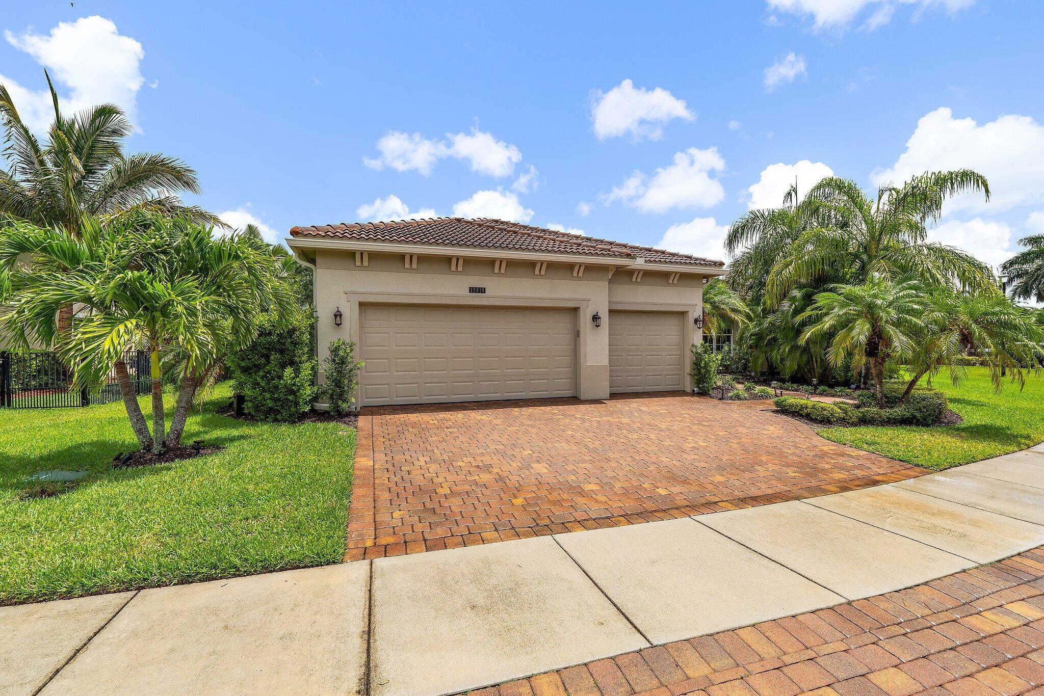 12010 SW Aventino Drive, Port St. Lucie, FL 34987, Port St. Lucie - Photo 5