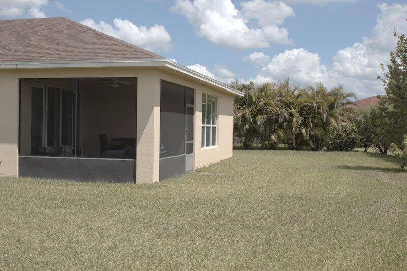 10298 SW Silverberry Court E, Port St. Lucie, FL 34987, Port St. Lucie - Photo 4