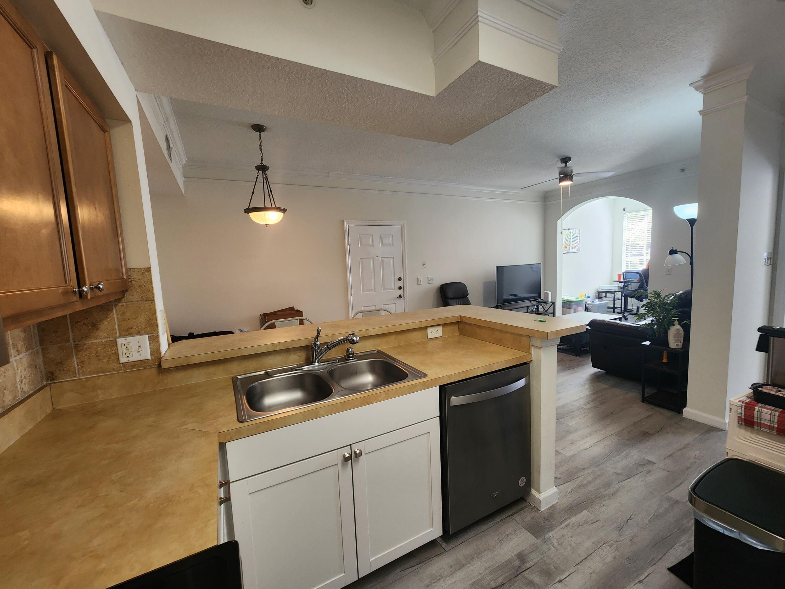 2103 Myrtlewood Circle E 2103, Palm Beach Gardens, FL 33418, Palm Beach Gardens - Photo 5