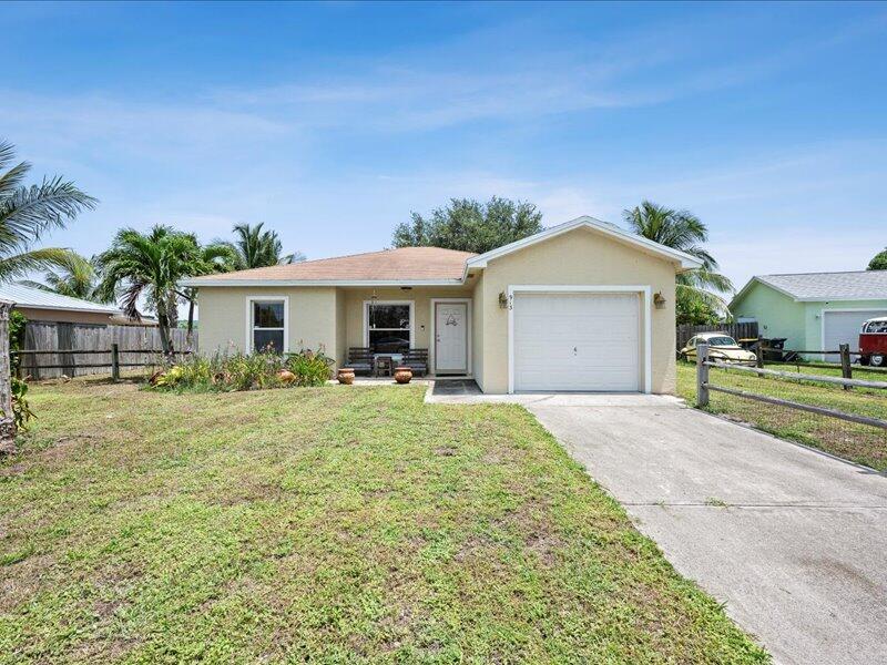 913 SE Forrest Park Drive, Stuart, FL 34994, Stuart - Photo 5