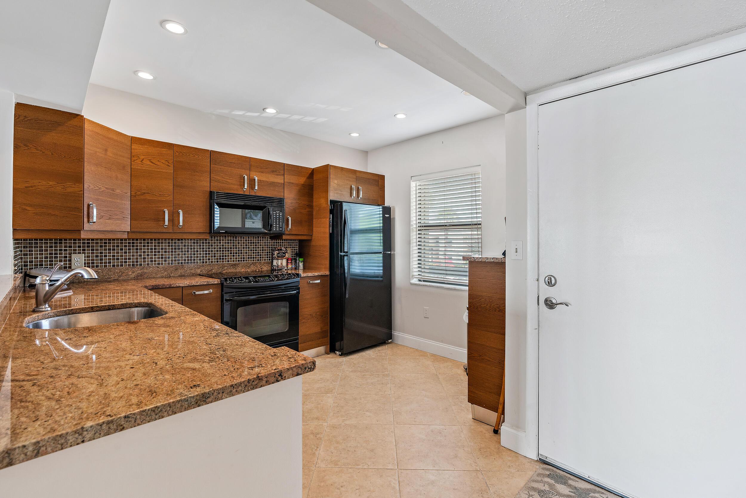1950 SW Palm City Road 1202, Stuart, FL 34994, Stuart - Photo 5
