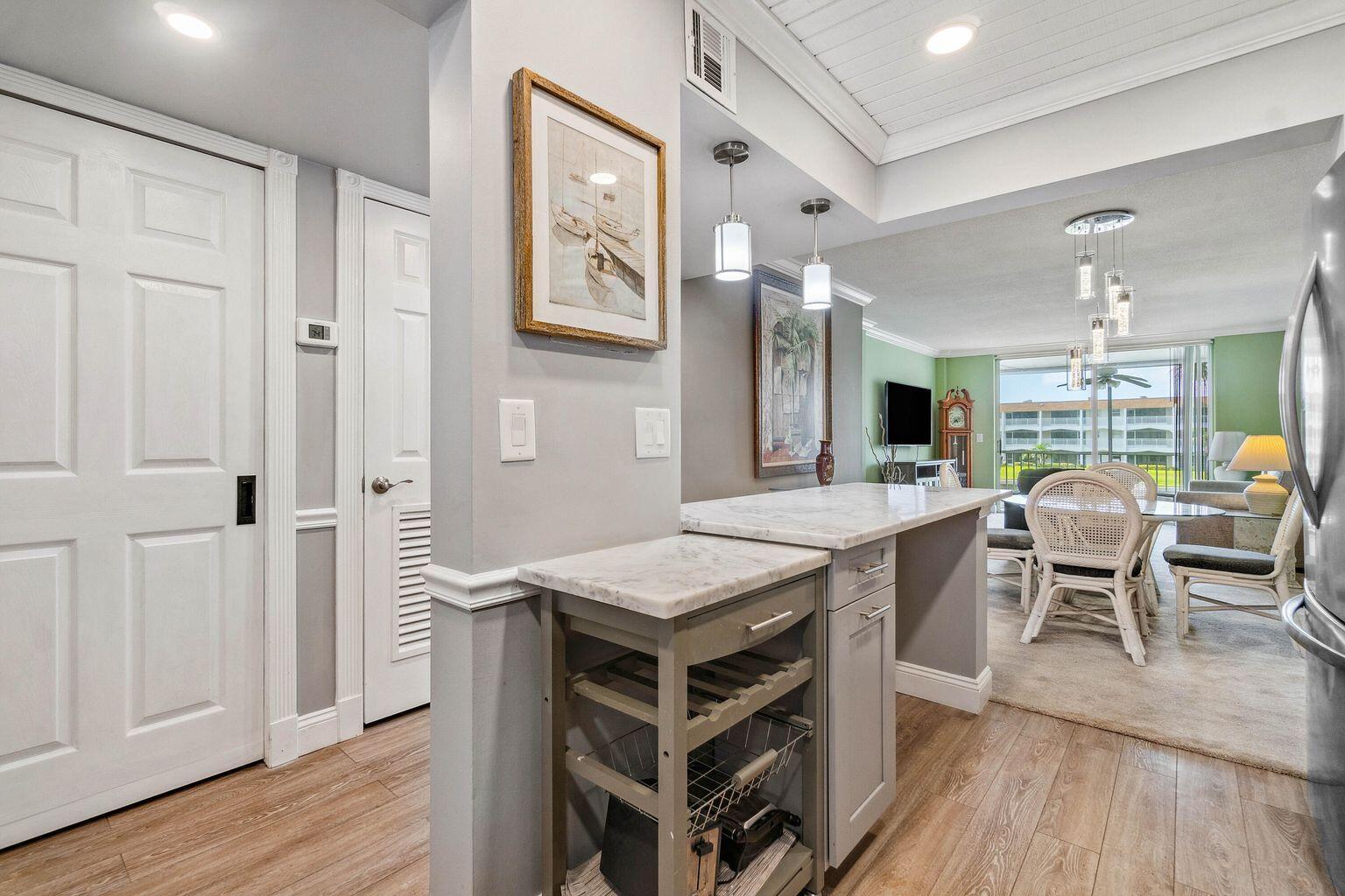 100 Paradise Harbour Boulevard 208, North Palm Beach, FL 33408, North Palm Beach - Photo 2