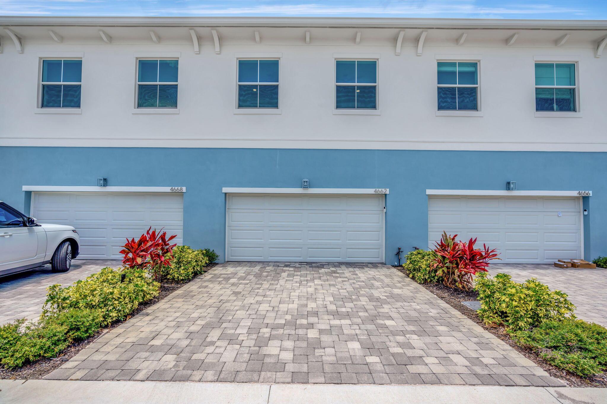 4680 SE Manatee Way, Stuart, FL 34997, Stuart - Photo 4