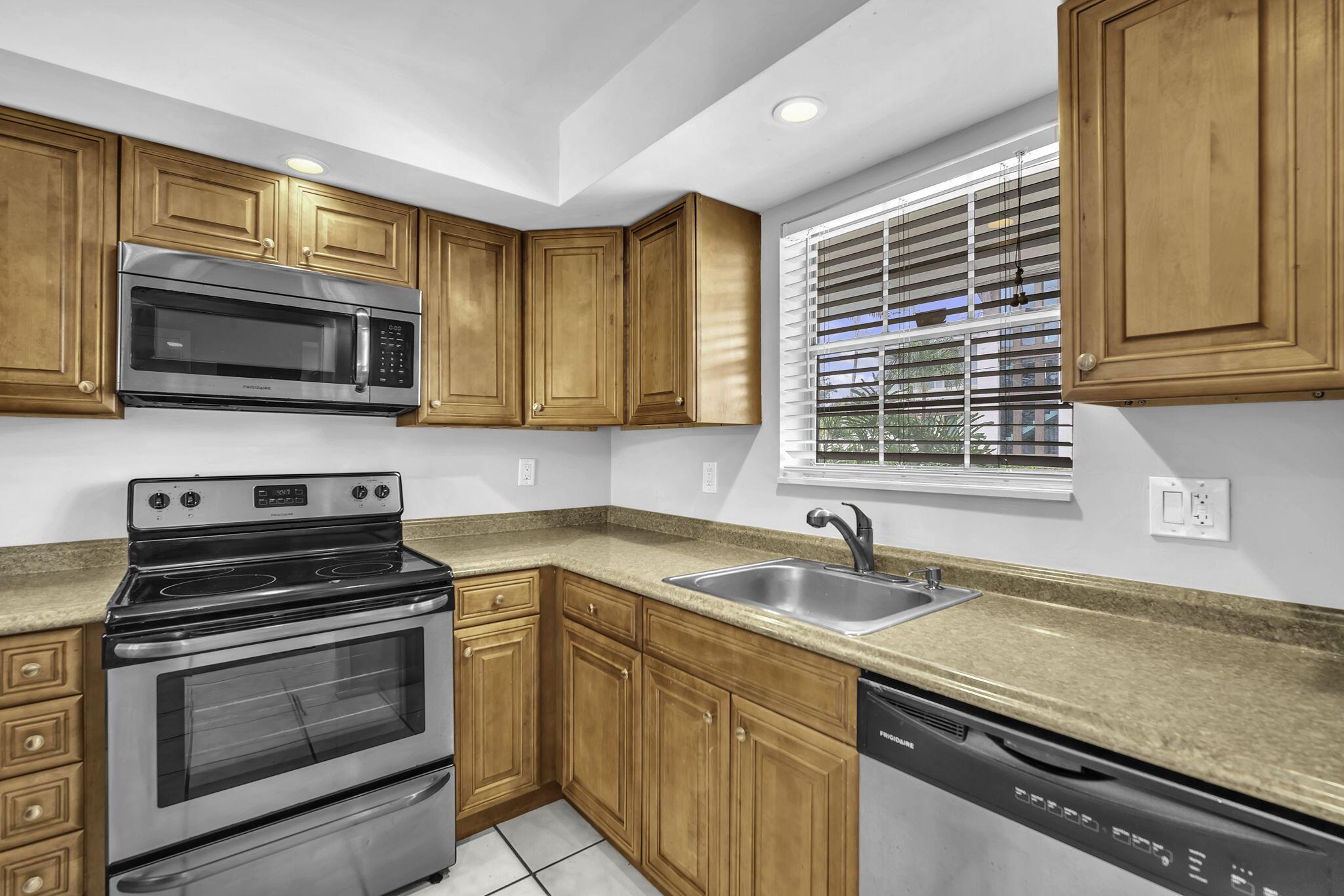 2130 NE 36th Street 63, Lighthouse Point, FL 33064, Lighthouse Point - Photo 5