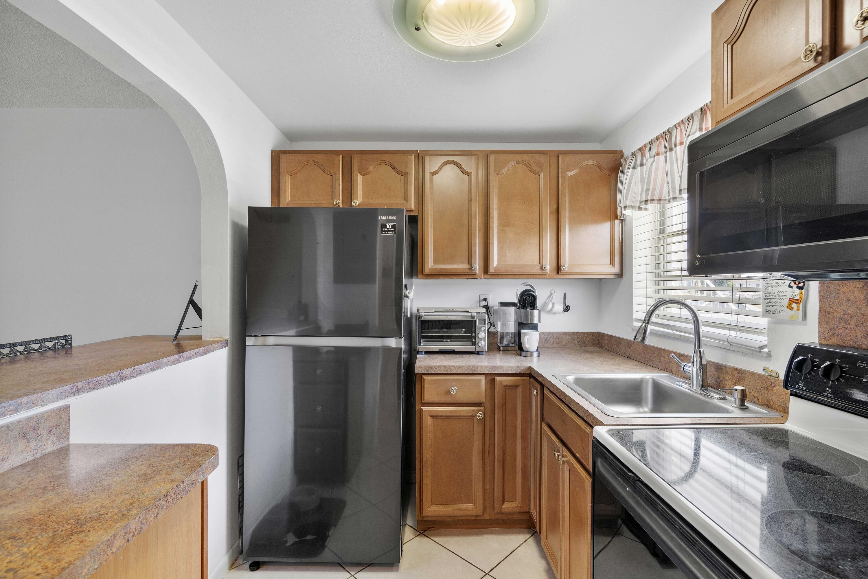 1115 Lake Terrace 111, Boynton Beach, FL 33426, Boynton Beach - Photo 5