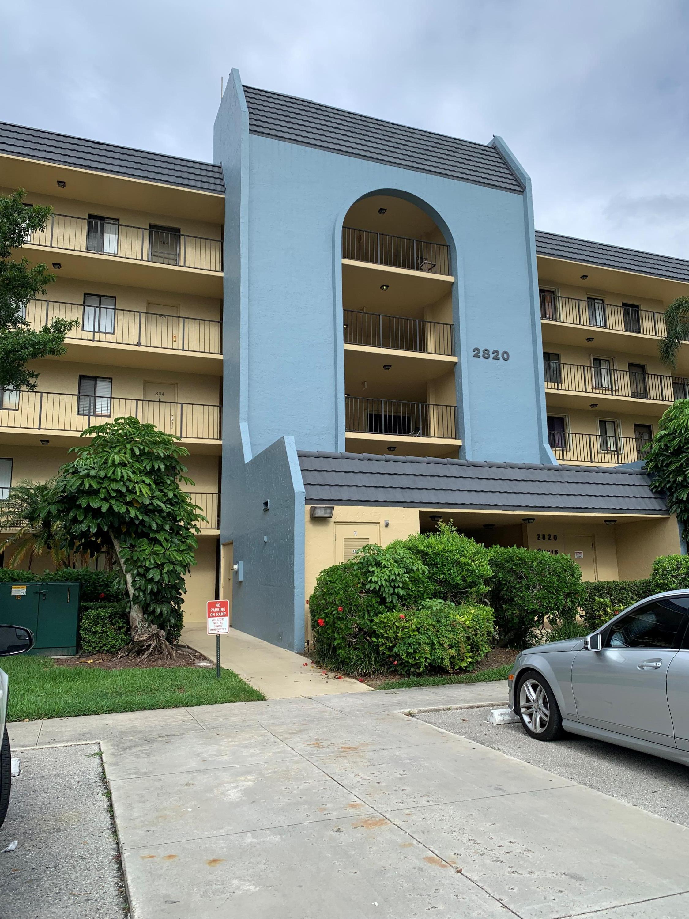 2820 Tennis Club Drive 302, West Palm Beach, FL 33417, West Palm Beach