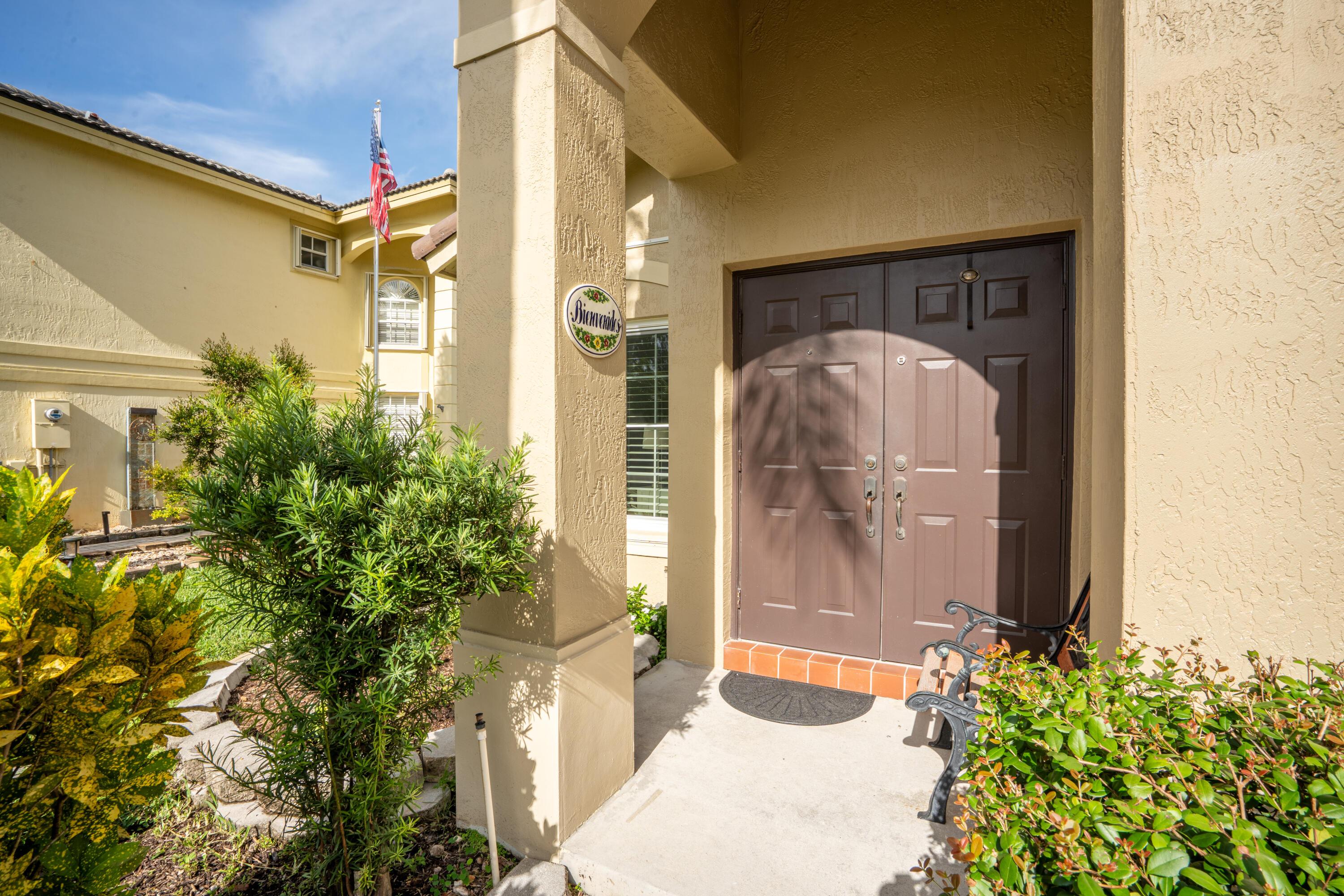 370 SW 203rd Avenue, Pembroke Pines, FL 33029, Pembroke Pines - Photo 5