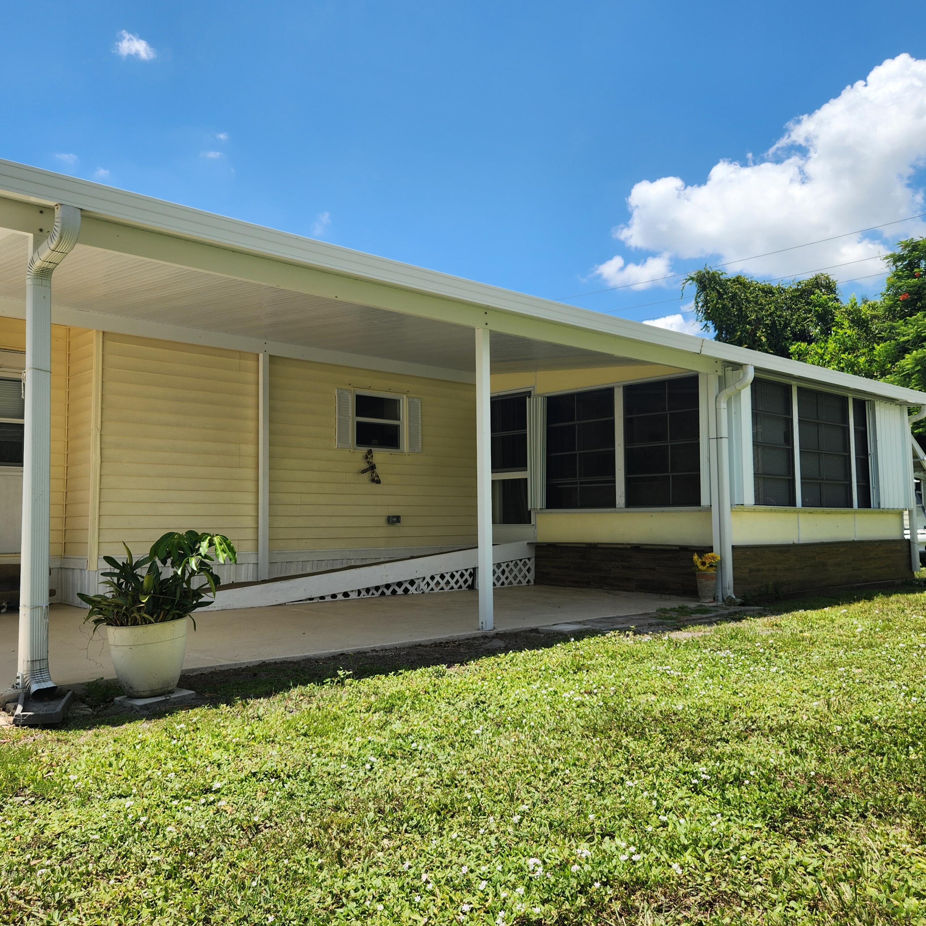 218 W Caribbean, Port St. Lucie, FL 34952, Port St. Lucie - Photo 4