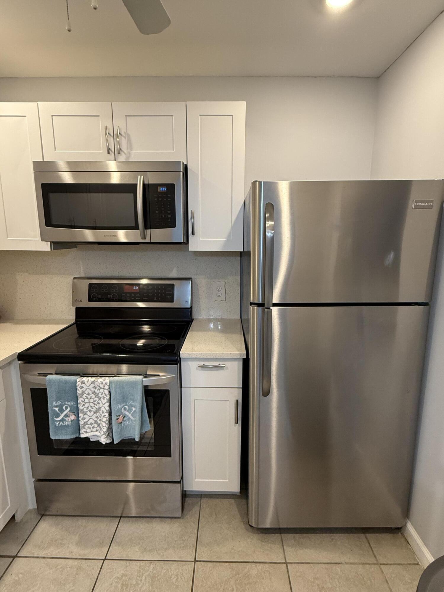 200 Village Green Circle E K218, Palm Springs, FL 33461, Palm Springs - Photo 4