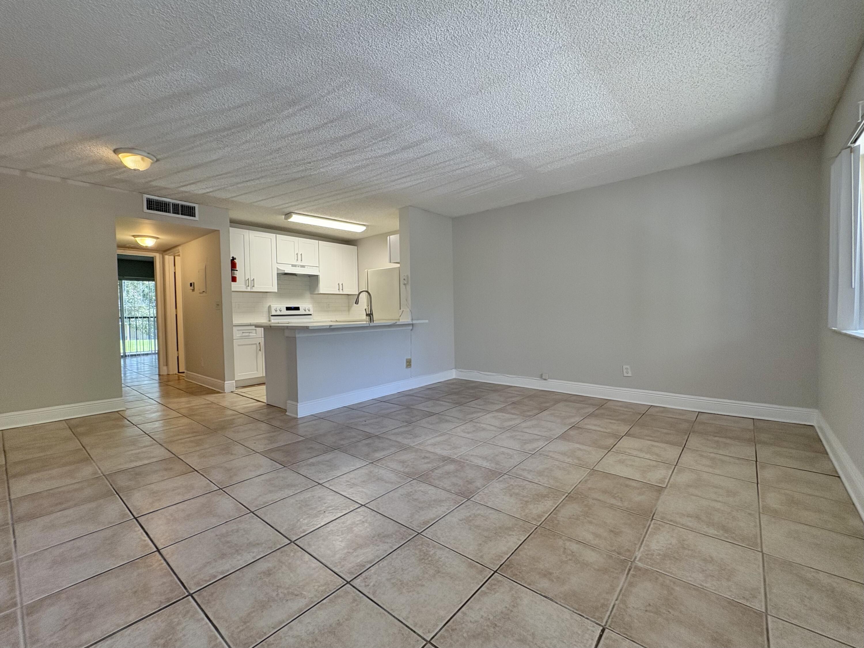 1830 W Meadows Circle 1830, Boynton Beach, FL 33436, Boynton Beach - Photo 5