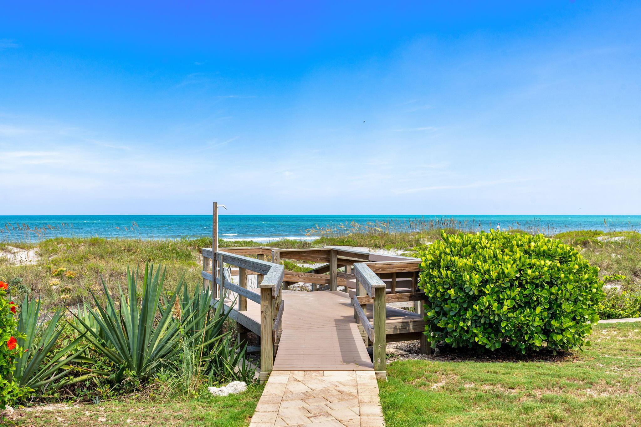 1155 S Atlantic Avenue 203, Cocoa Beach, FL 32931, Cocoa Beach - Photo 3