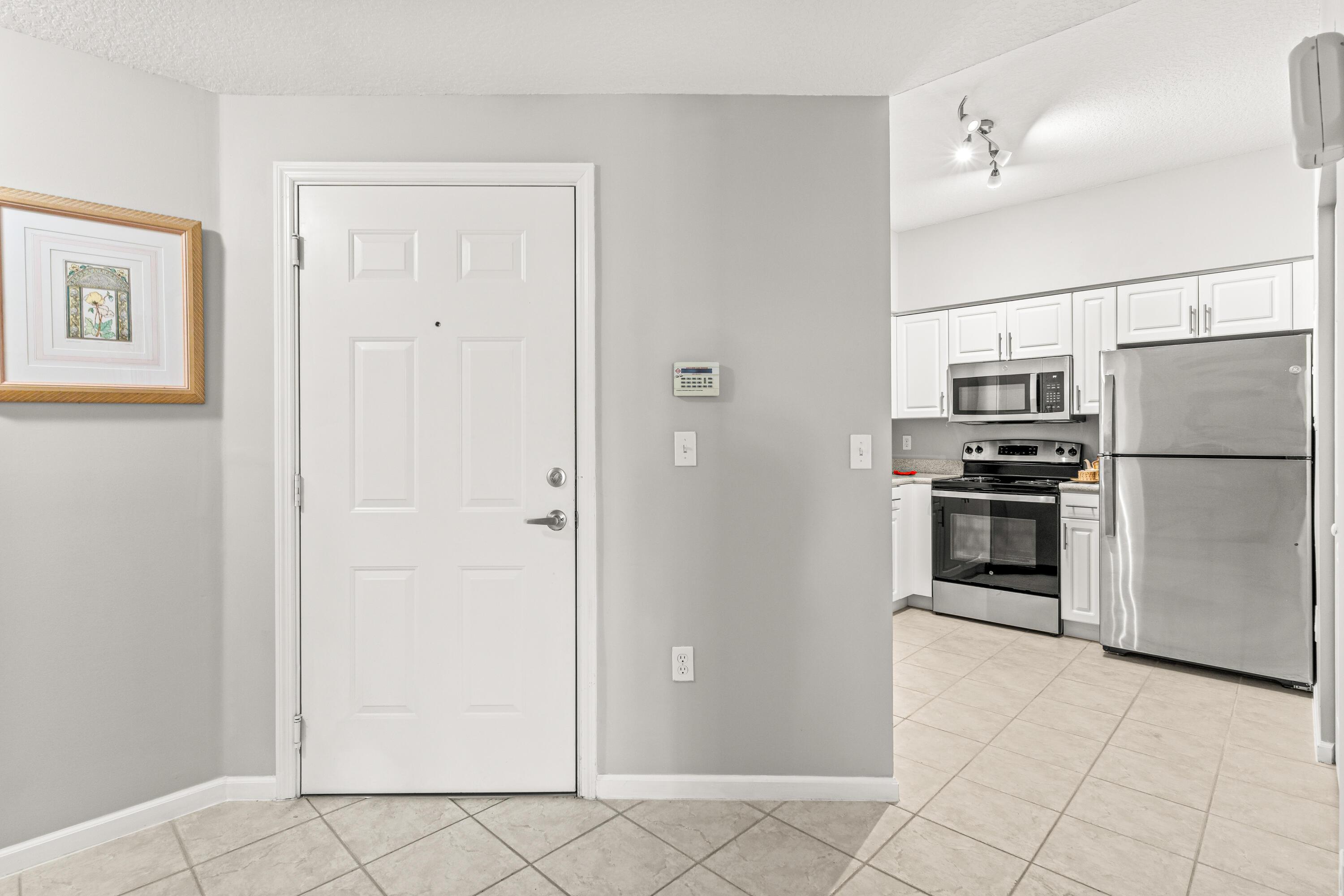 1951 Brandywine Road 59-303, West Palm Beach, FL 33409, West Palm Beach - Photo 2