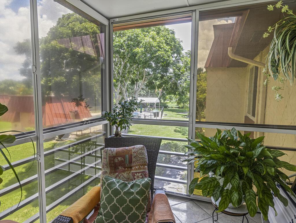 12022 Greenway Drive W 204, Royal Palm Beach, FL 33411, Royal Palm Beach - Photo 3