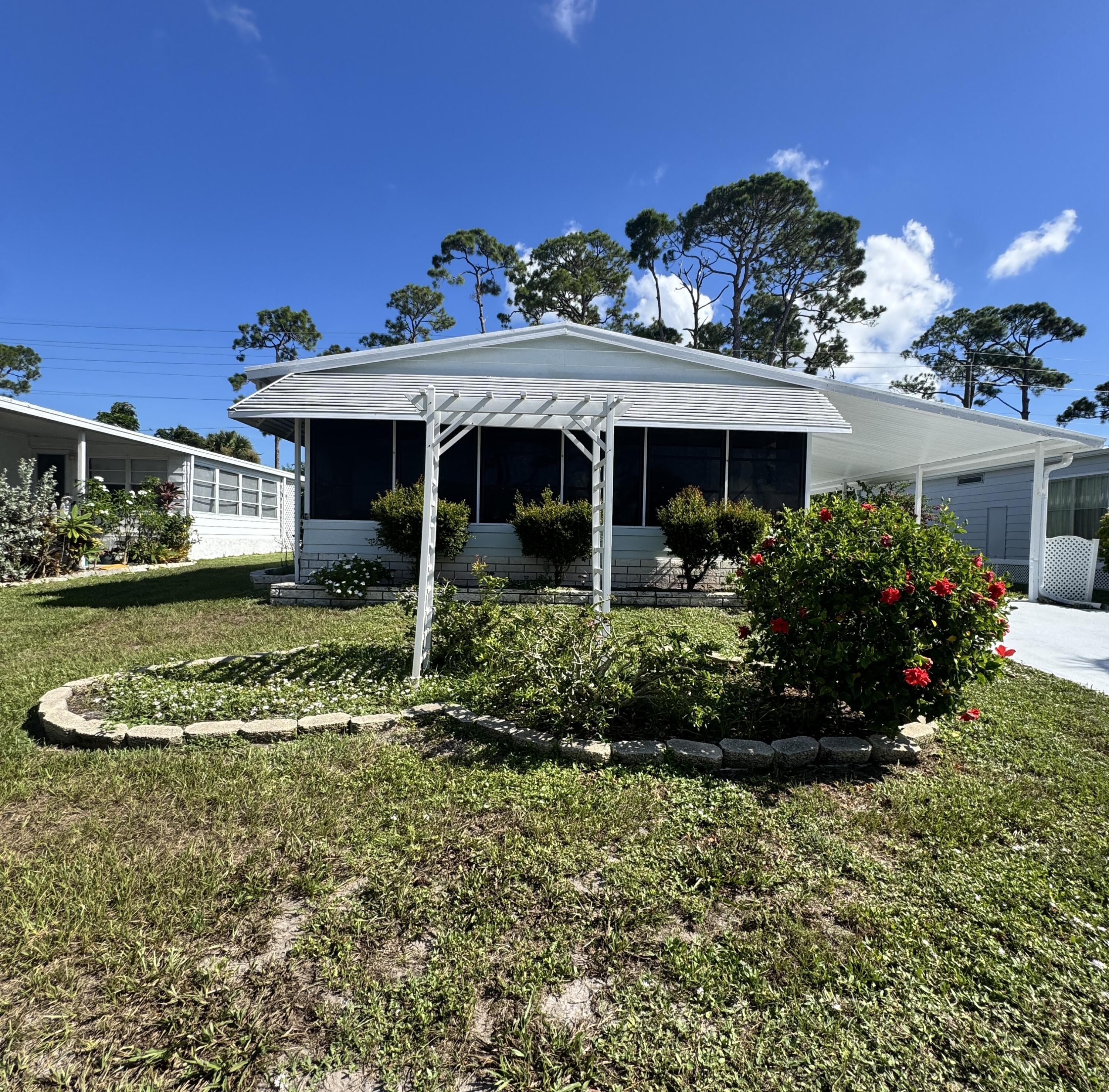 19 La Puerta Del Norte, Fort Pierce, FL 34951, Fort Pierce - Photo 2