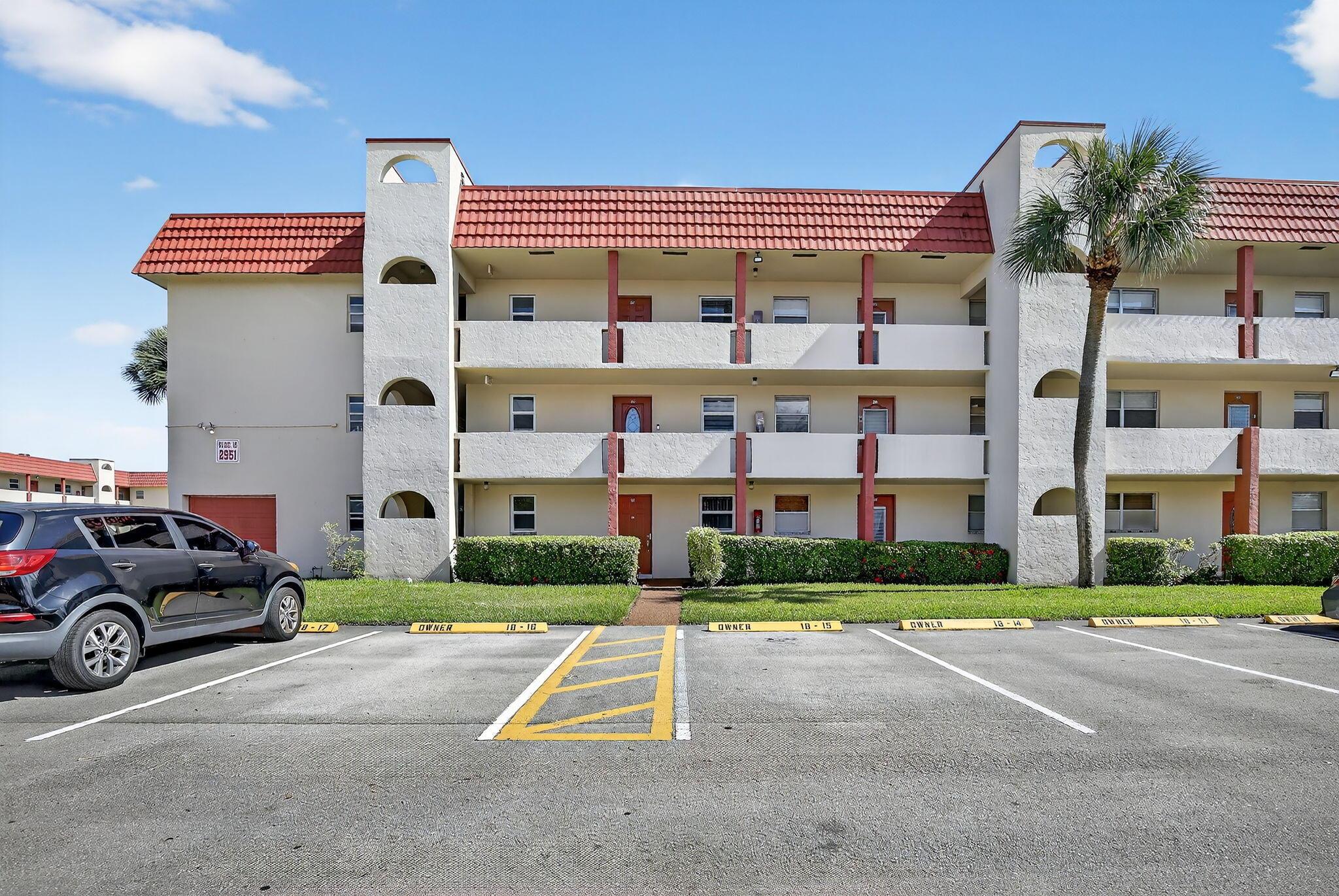 2951 Sunrise Lakes Drive E 107, Sunrise, FL 33322, Sunrise - Photo 2