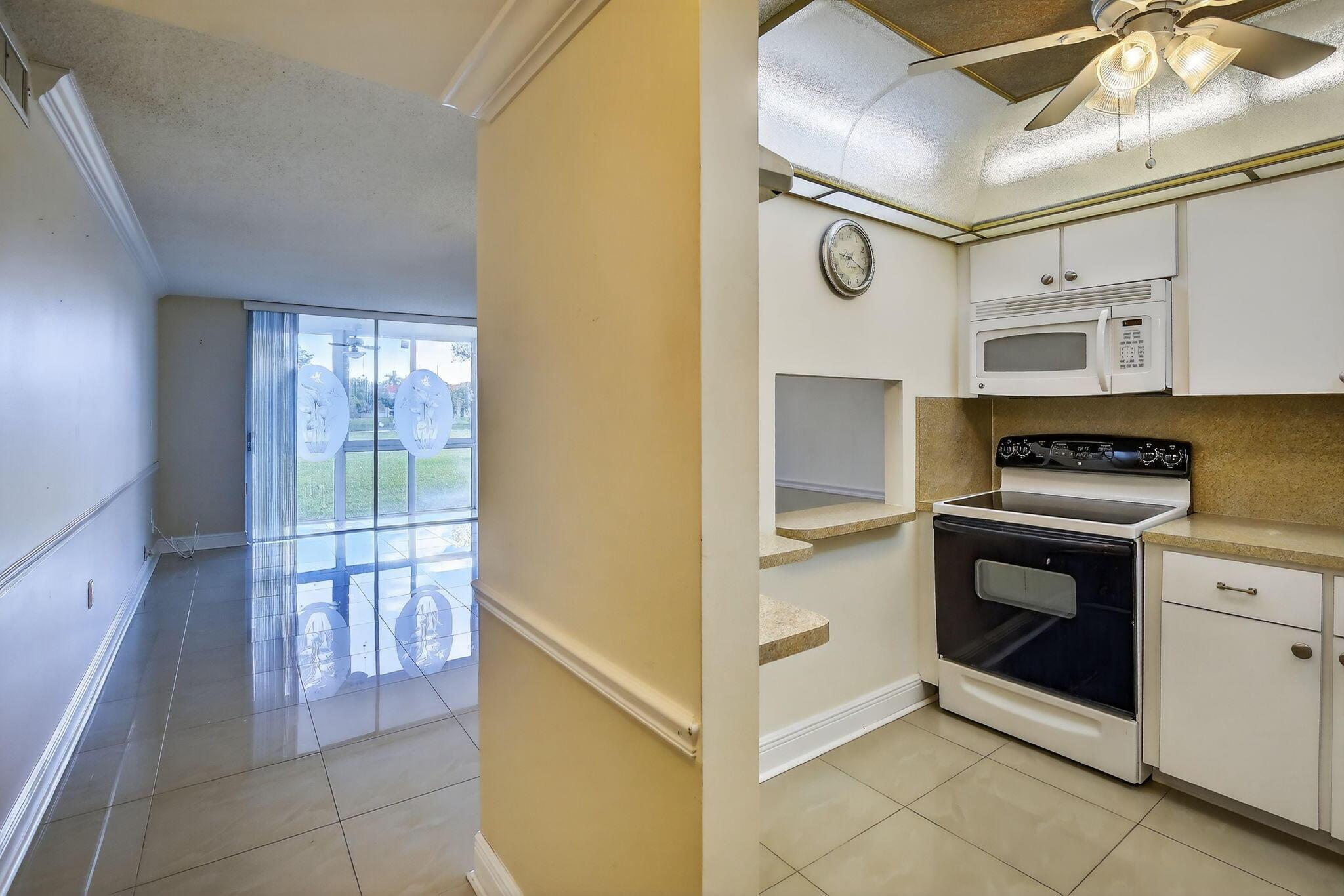 2951 Sunrise Lakes Drive E 107, Sunrise, FL 33322, Sunrise - Photo 3