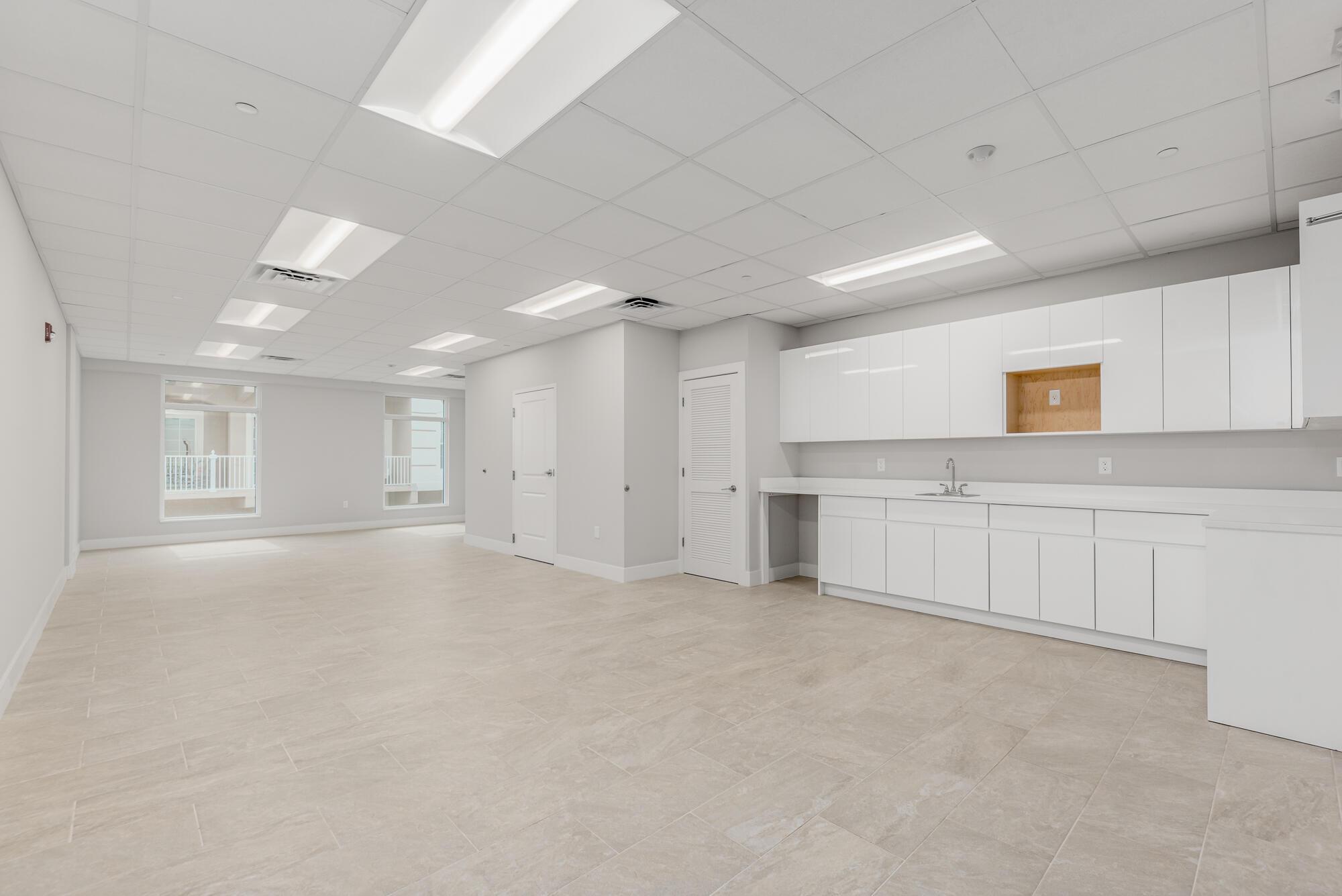 41 SW Seminole Street 210, Stuart, FL 34994, Stuart - Photo 3