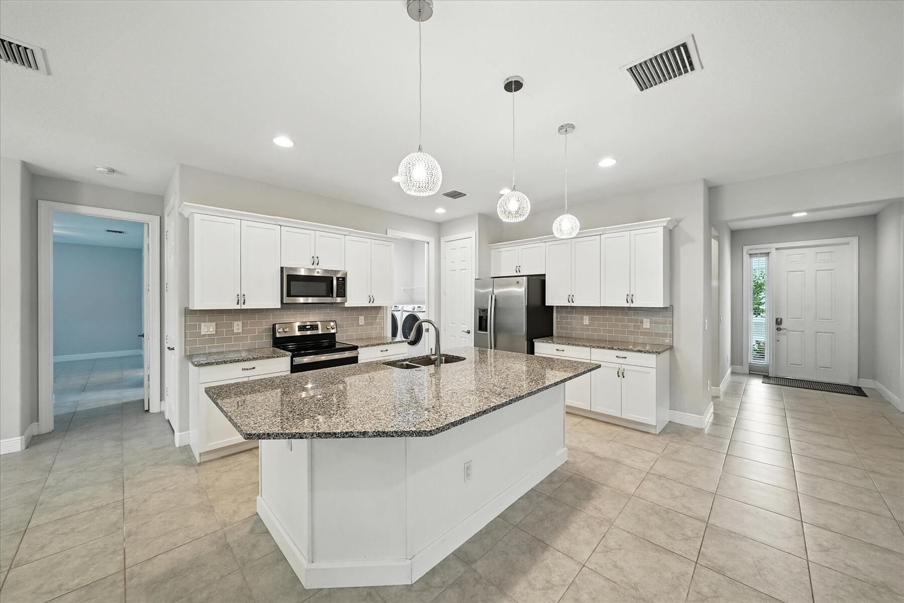 6096 Bella Rosa Lane, Vero Beach, FL 32966, Vero Beach - Photo 5