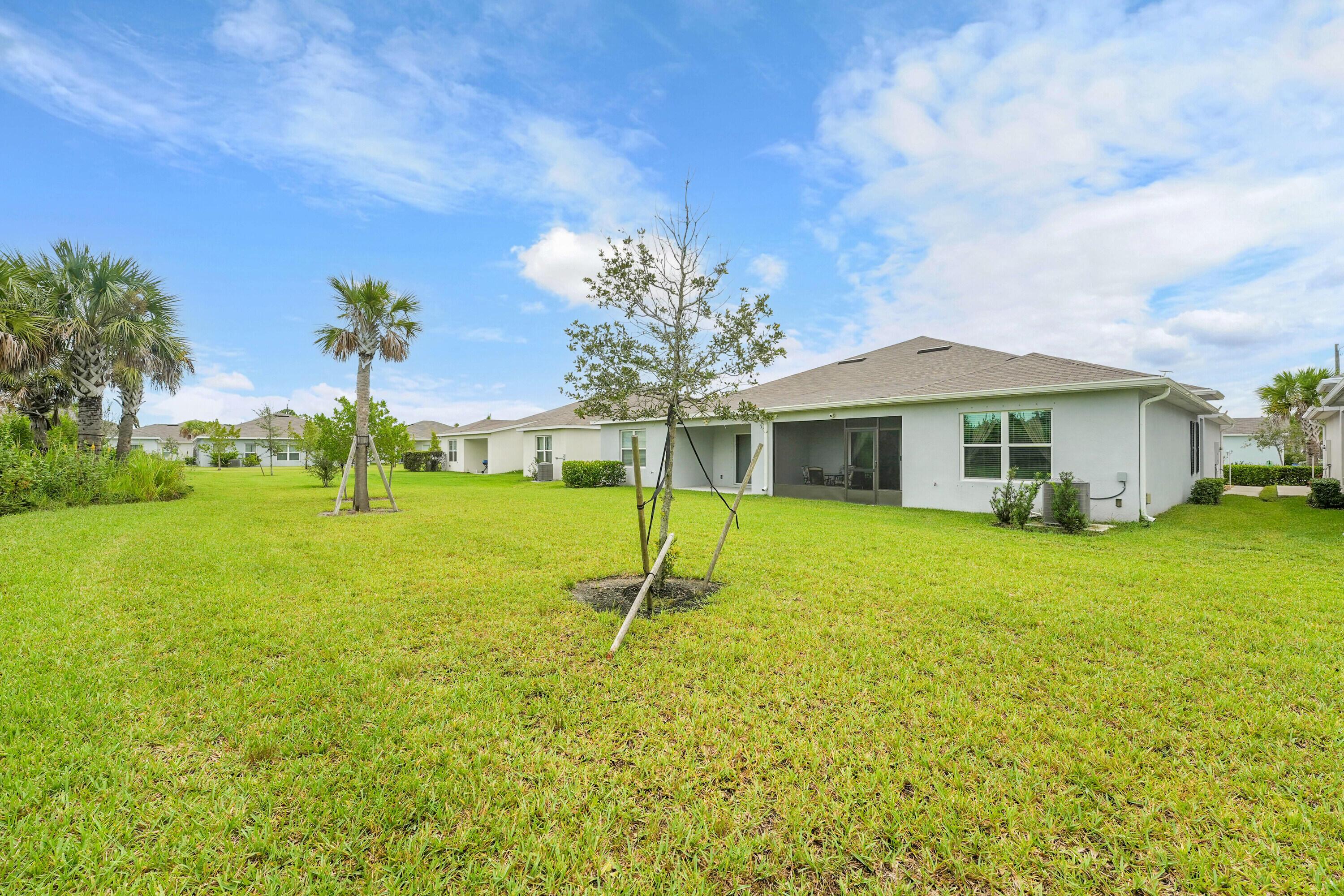333 Raspberry Road, Fort Pierce, FL 34981, Fort Pierce - Photo 3
