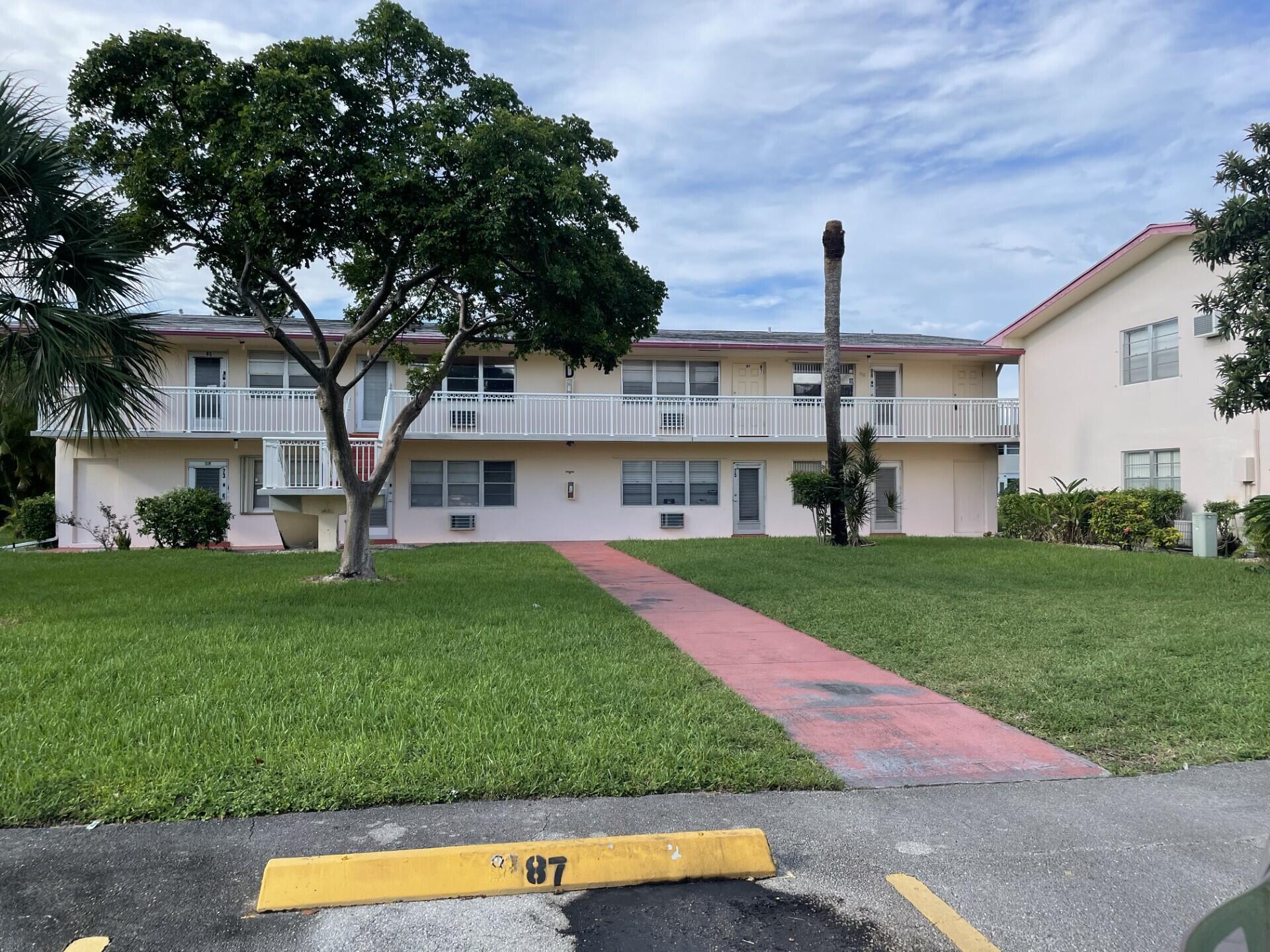 75 Waltham D, West Palm Beach, FL 33417, West Palm Beach