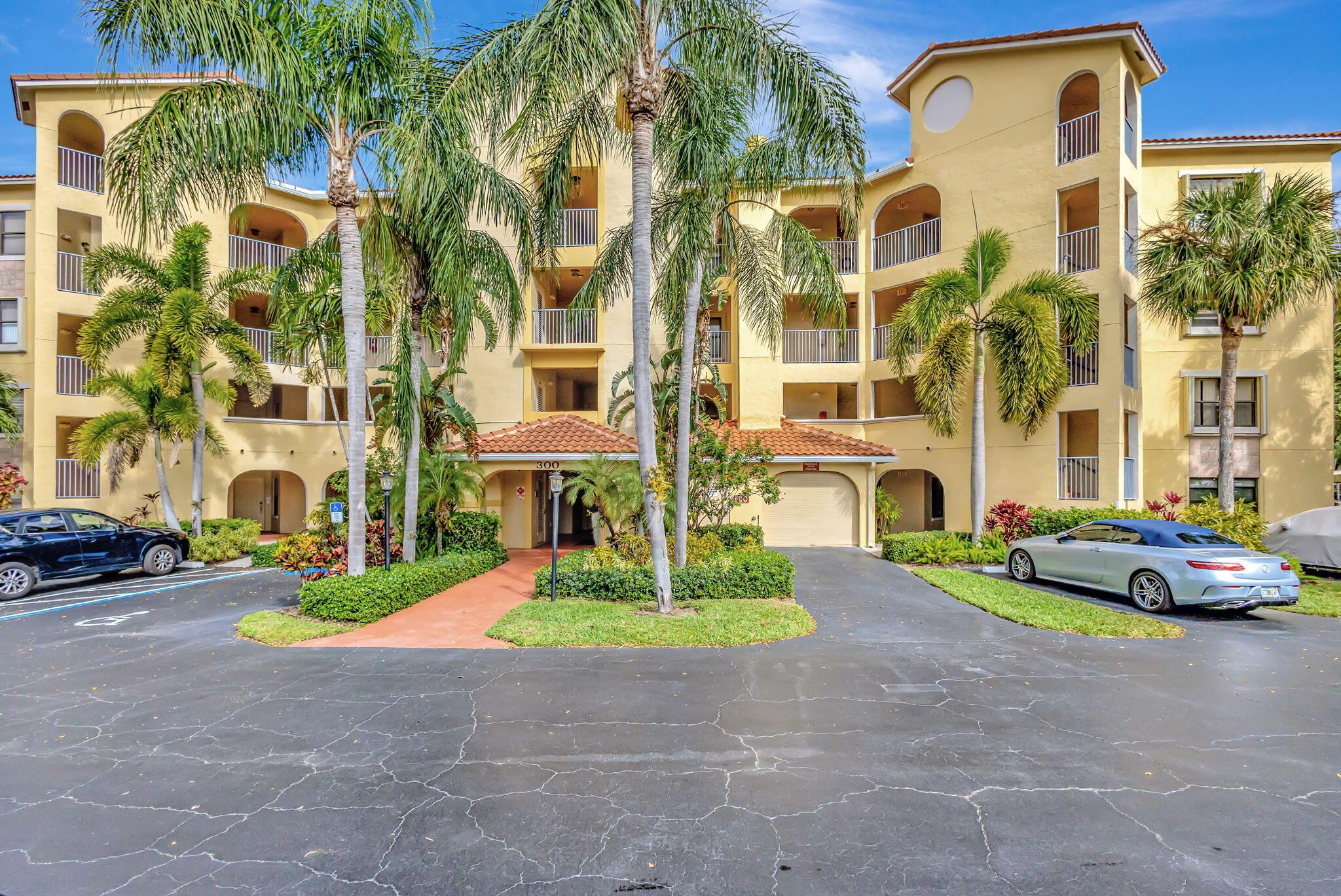 300 Uno Lago Drive 101, Juno Beach, FL 33408, Juno Beach - Photo 4