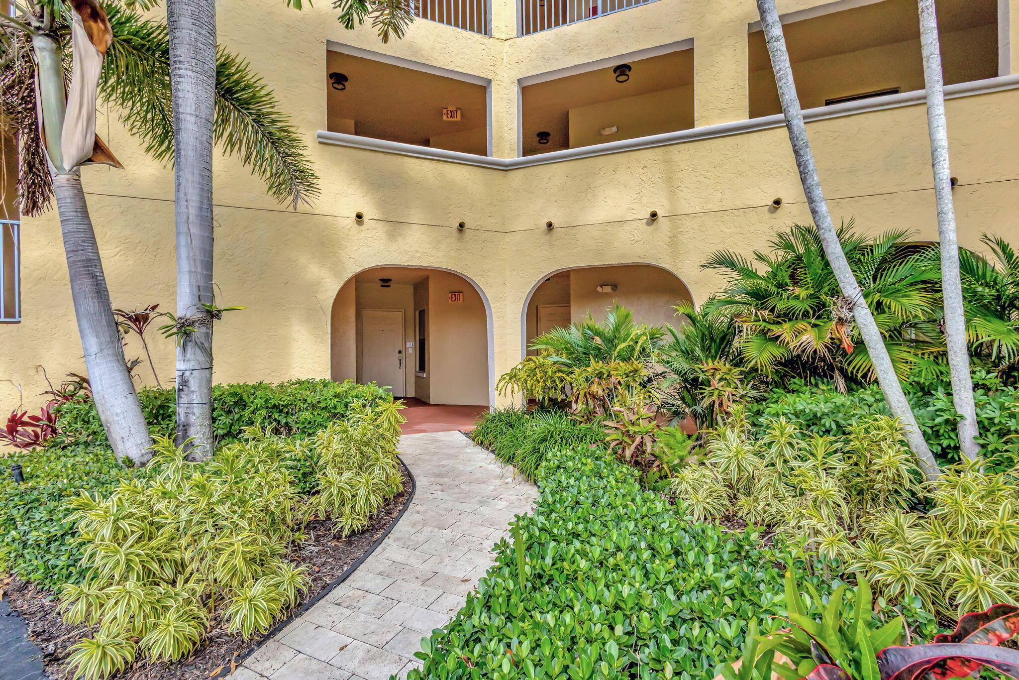 300 Uno Lago Drive 101, Juno Beach, FL 33408, Juno Beach - Photo 5